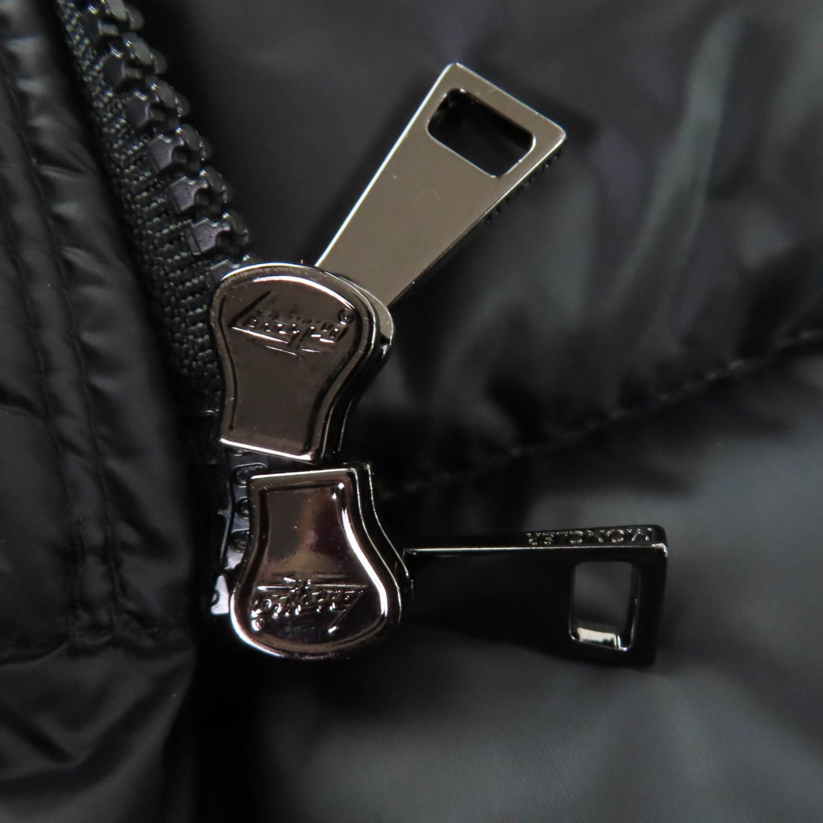 美品☆MONCLER モンクレール HERMINE エルミンヌ ロゴワッペン・フード