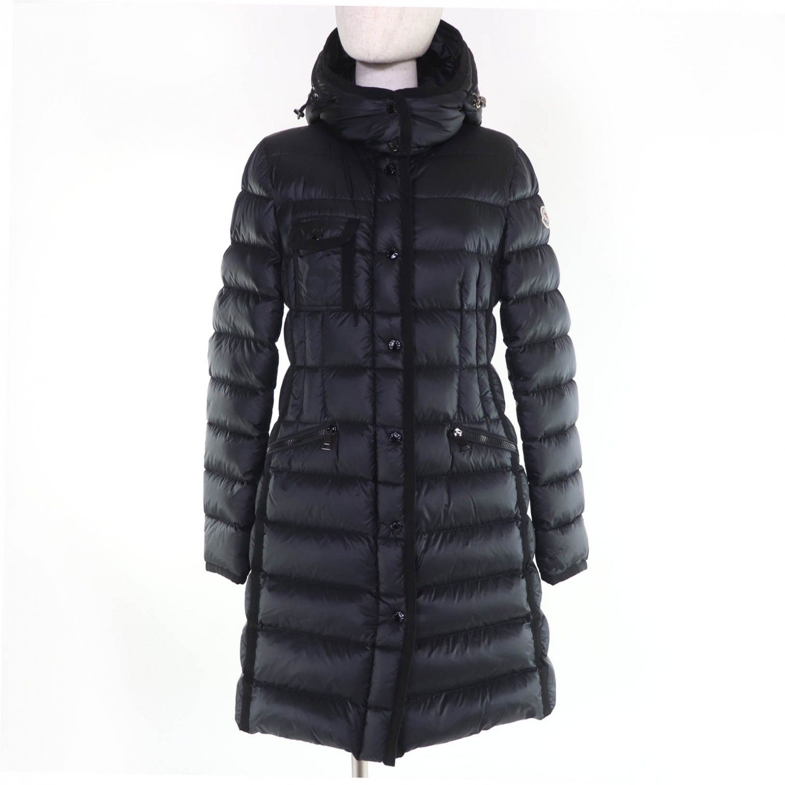 モンクレール　HERMINE エルミンヌ　ブラック　サイズ1 DISTタグ 美品☆MONCLER モンクレール HERMINE エルミンヌ ロゴワッペン・フード