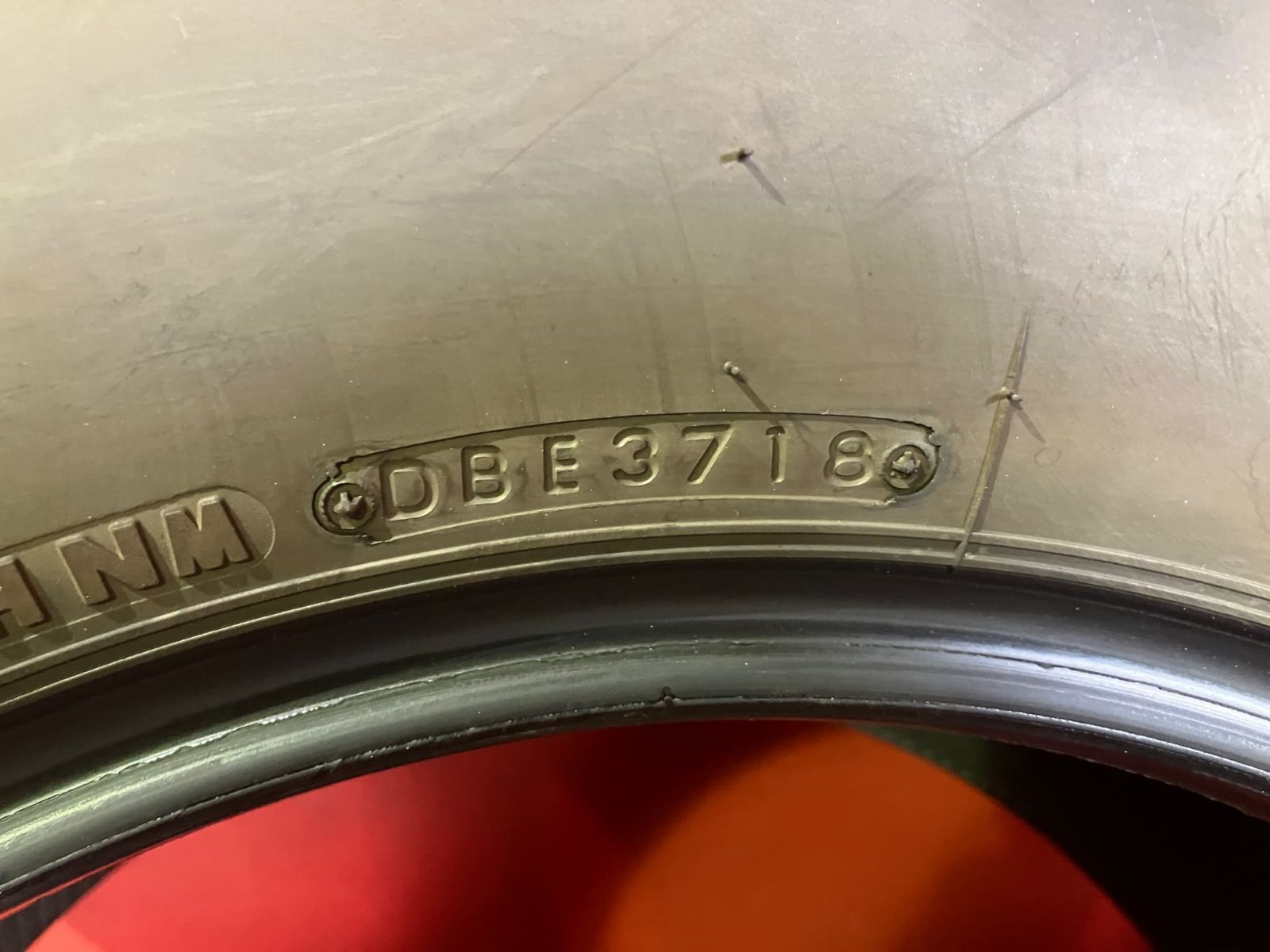 中古スタッドレスタイヤ【275/70R16 BRIDGESTONE DM-V2】 4本SET