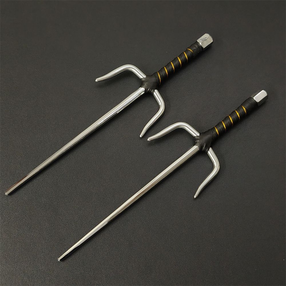 武具　十手　釵　サイ　琉球古武術　38CM　銀メッキ　鉄製　二本セット