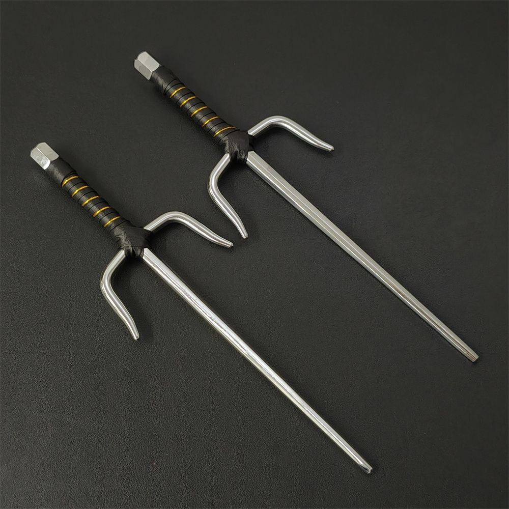 武具　十手　釵　サイ　琉球古武術　38CM　銀メッキ　鉄製　二本セット