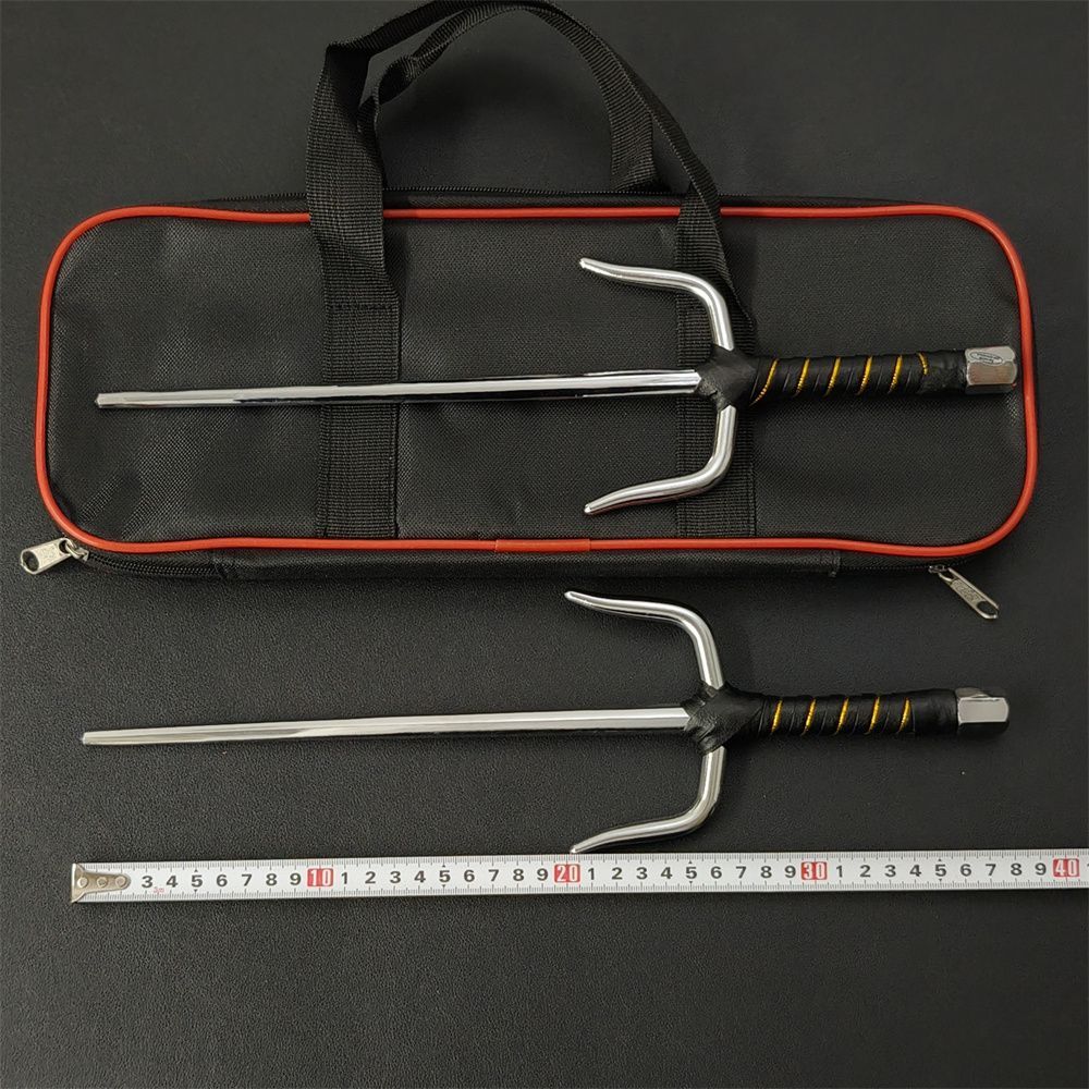 武具　十手　釵　サイ　琉球古武術　38CM　銀メッキ　鉄製　二本セット