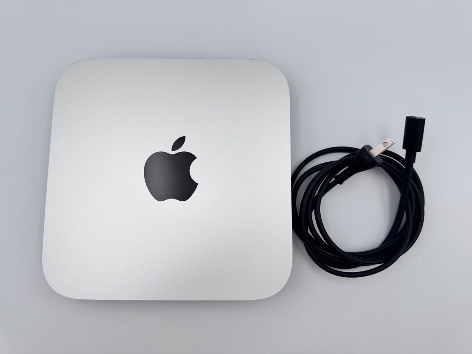 M43// Apple Mac mini M1 2020 16GB / 512GB 42,900円