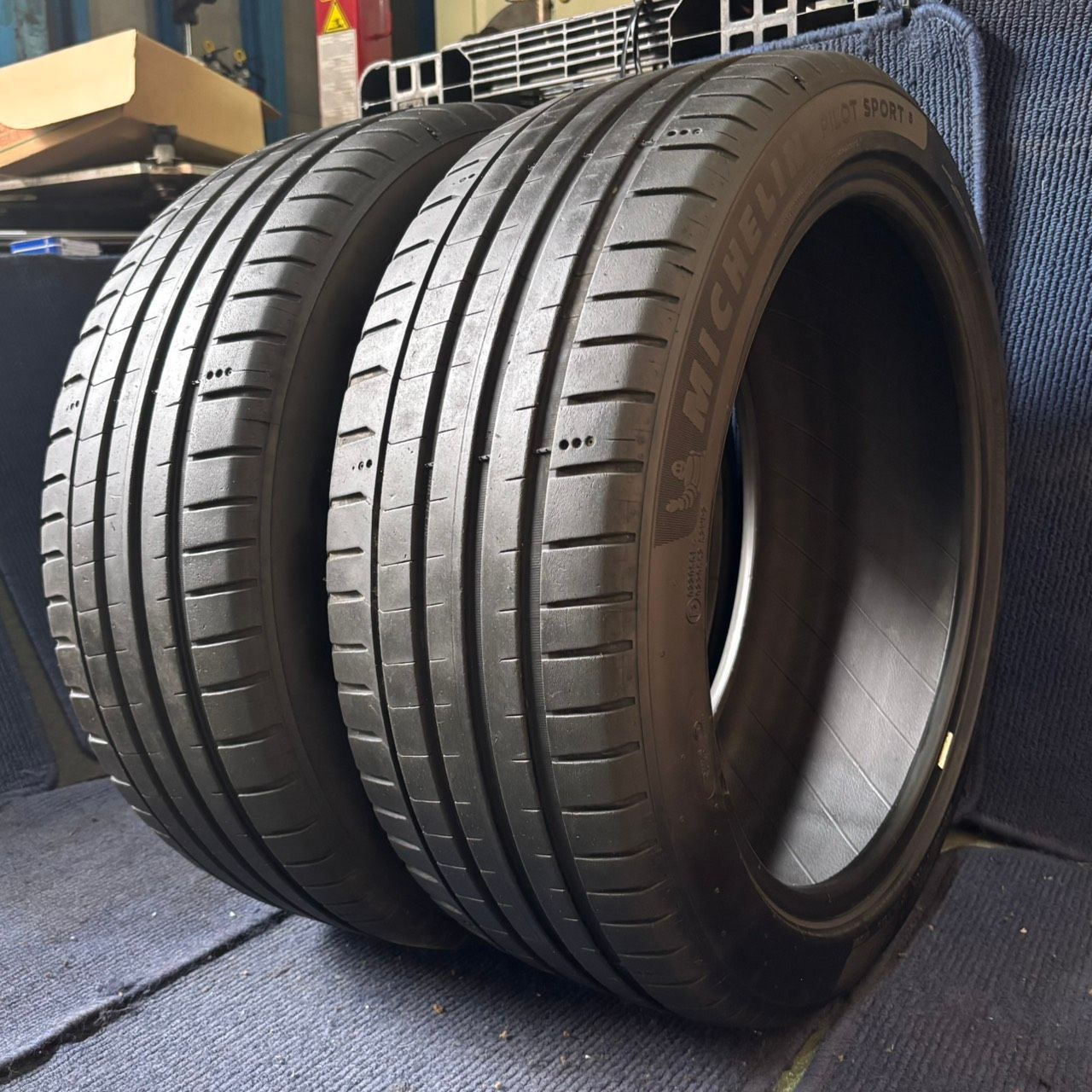☆送料無料☆【2024年製造】【溝6~7分山】MICHELIN PILOT SPORT 5 2本 225/45R18 ASP3664