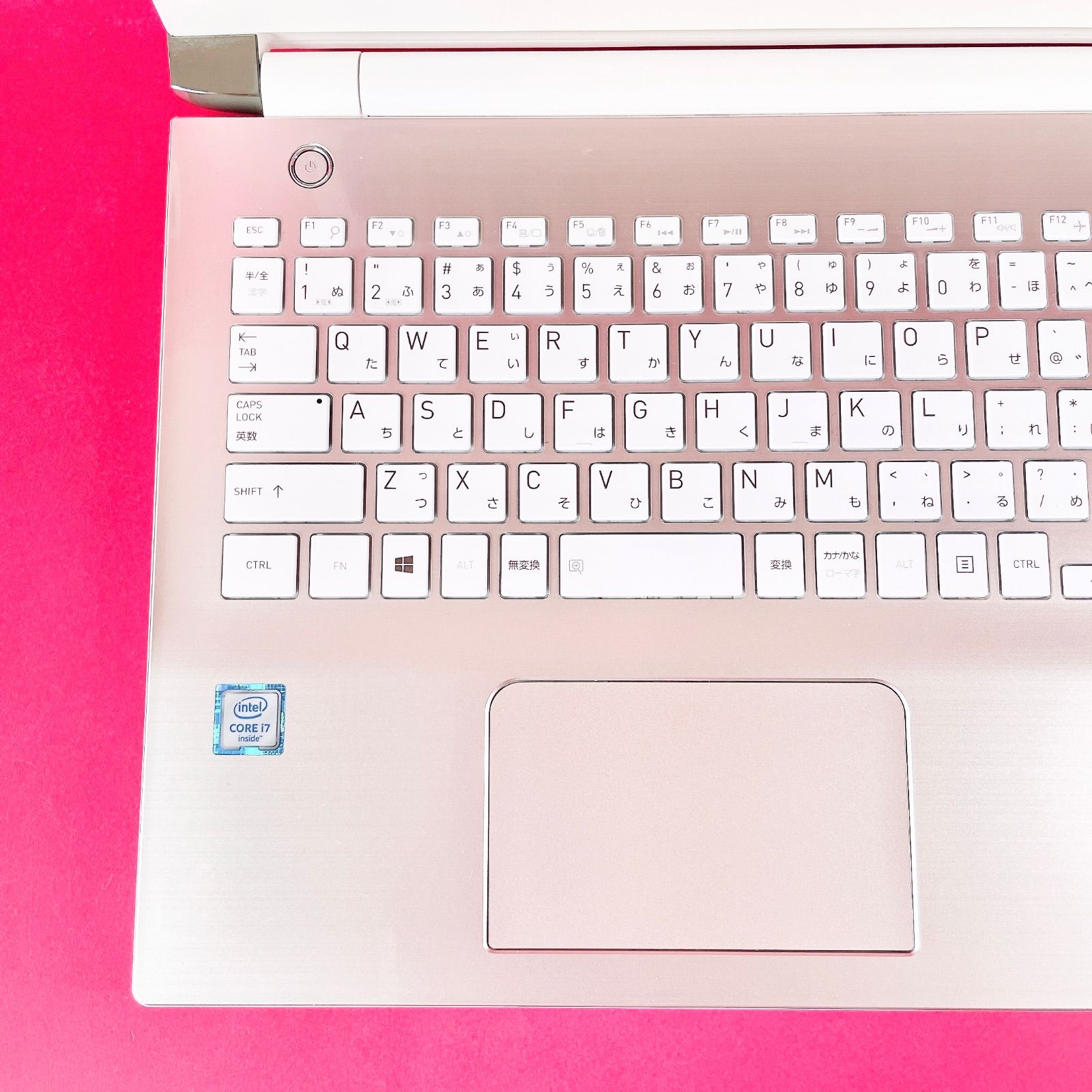 売り切れ続出‼️高性能Corei7✨️人気No.1✨️おしゃれゴールド