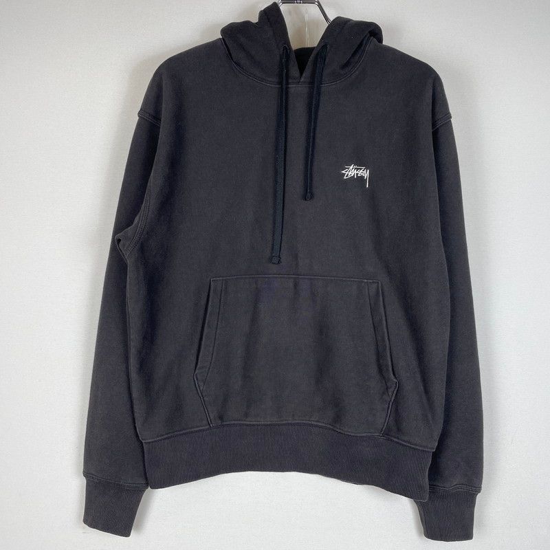 Stussyのフーディーです。新品で購入し着用は2回のみ.ありがとうございます。 STUSSY フーディー Stussyのフーディーです。新品で購入し着用は2回