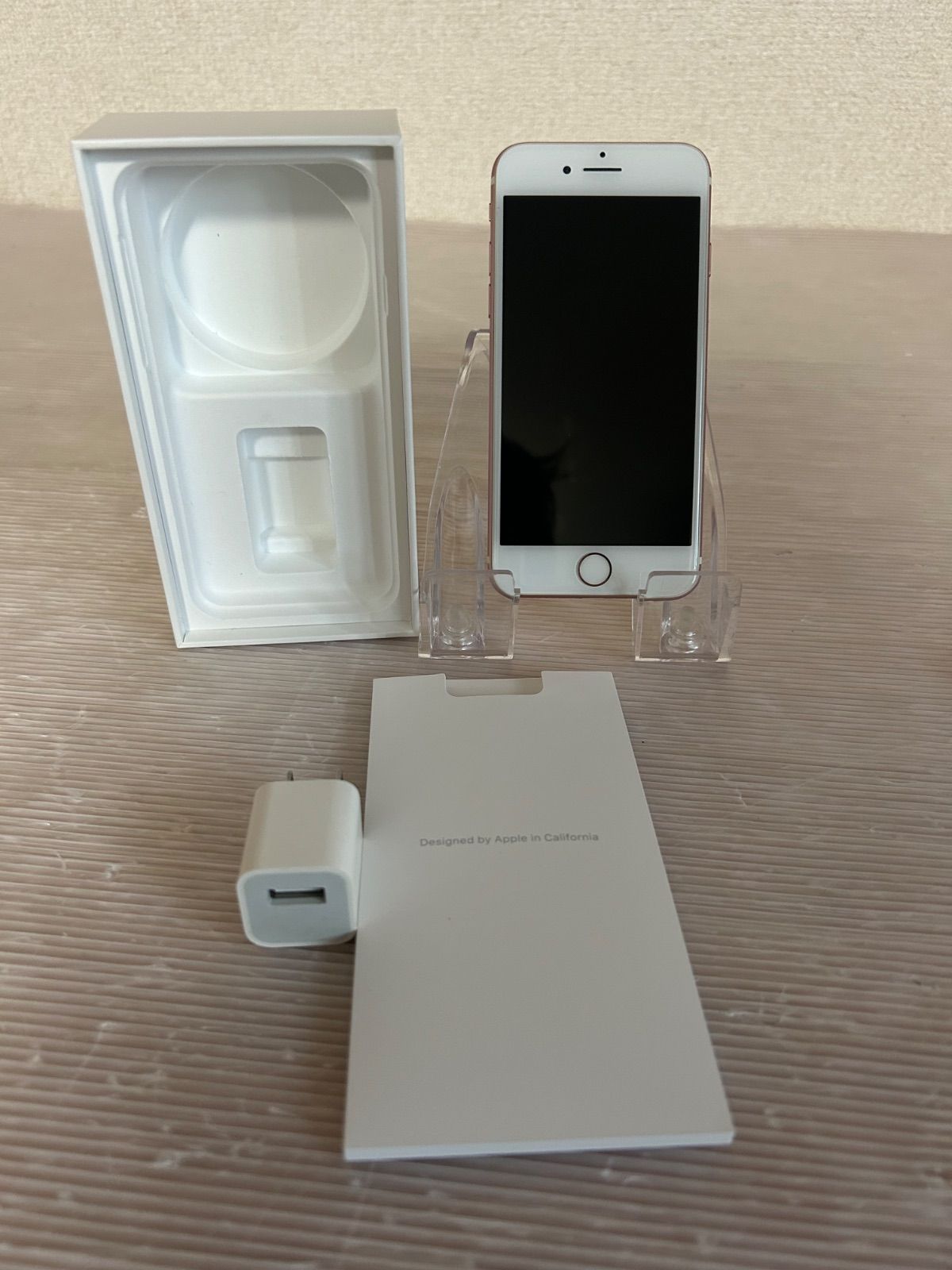 専用出品です。美品 iPhone7 32GB 2台 iPhone7 32GB ローズゴールド au 未検品 - メルカリ