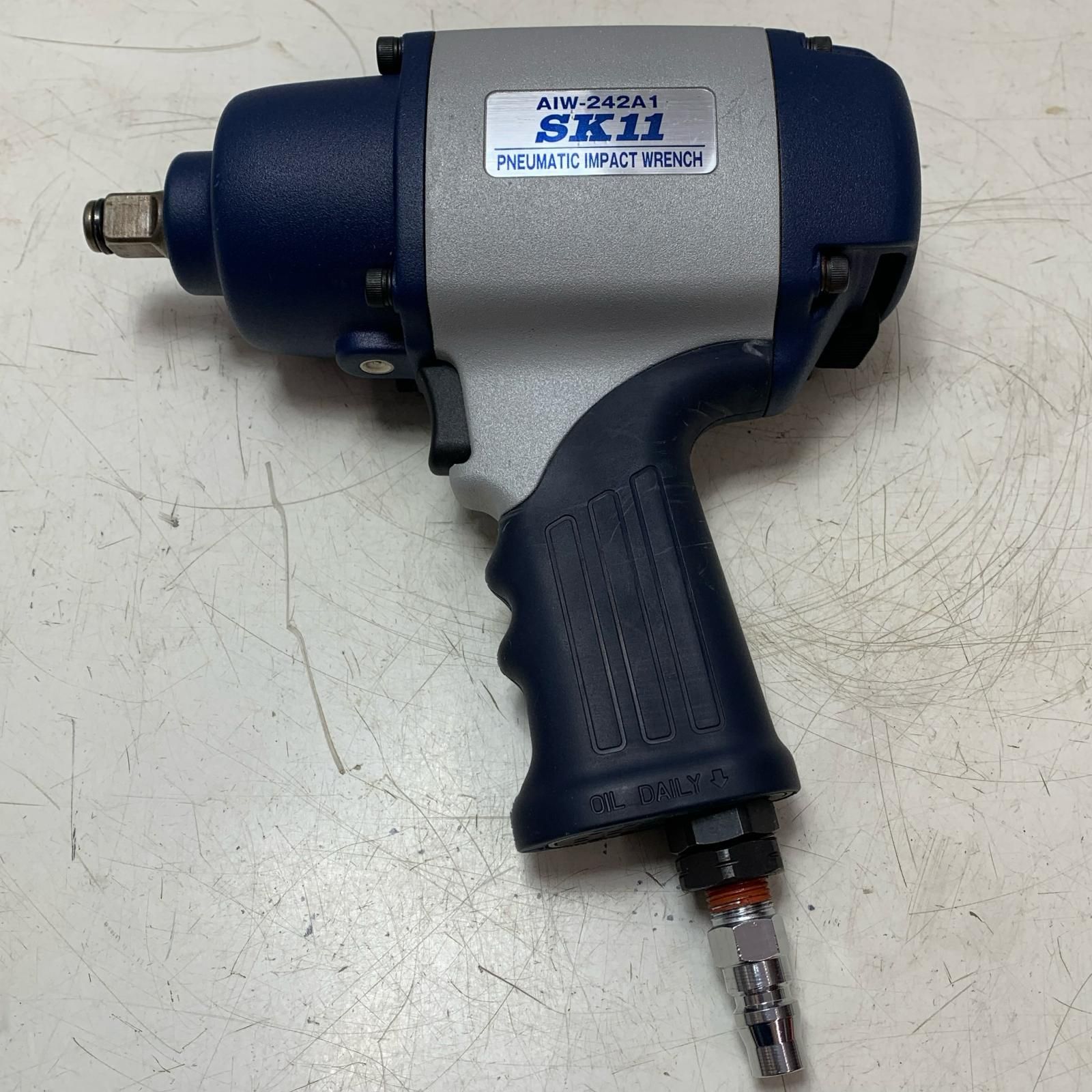電動工具・エア工具 藤原産業 SK11 インパクトレンチ1/2 AIW-242A1
