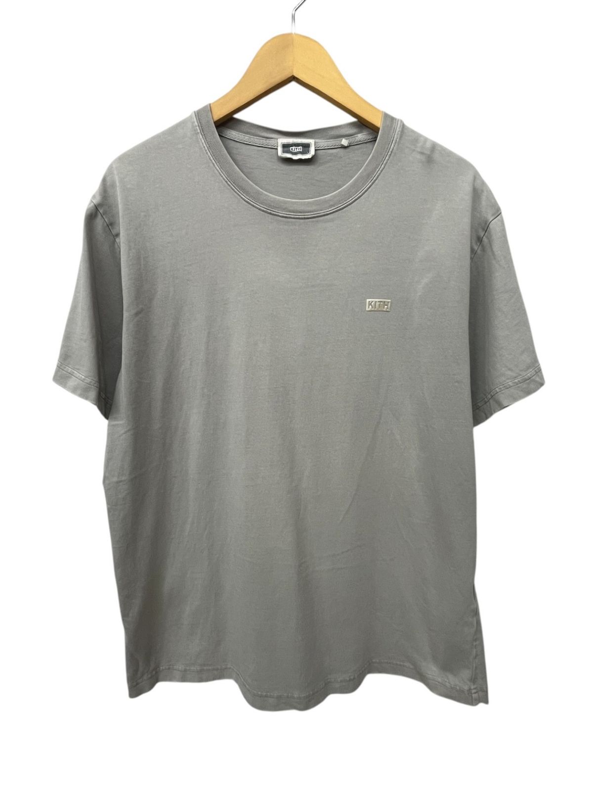 KITH (キス) ワンポイントロゴ Tシャツ L グレー メンズ/199 - メルカリ