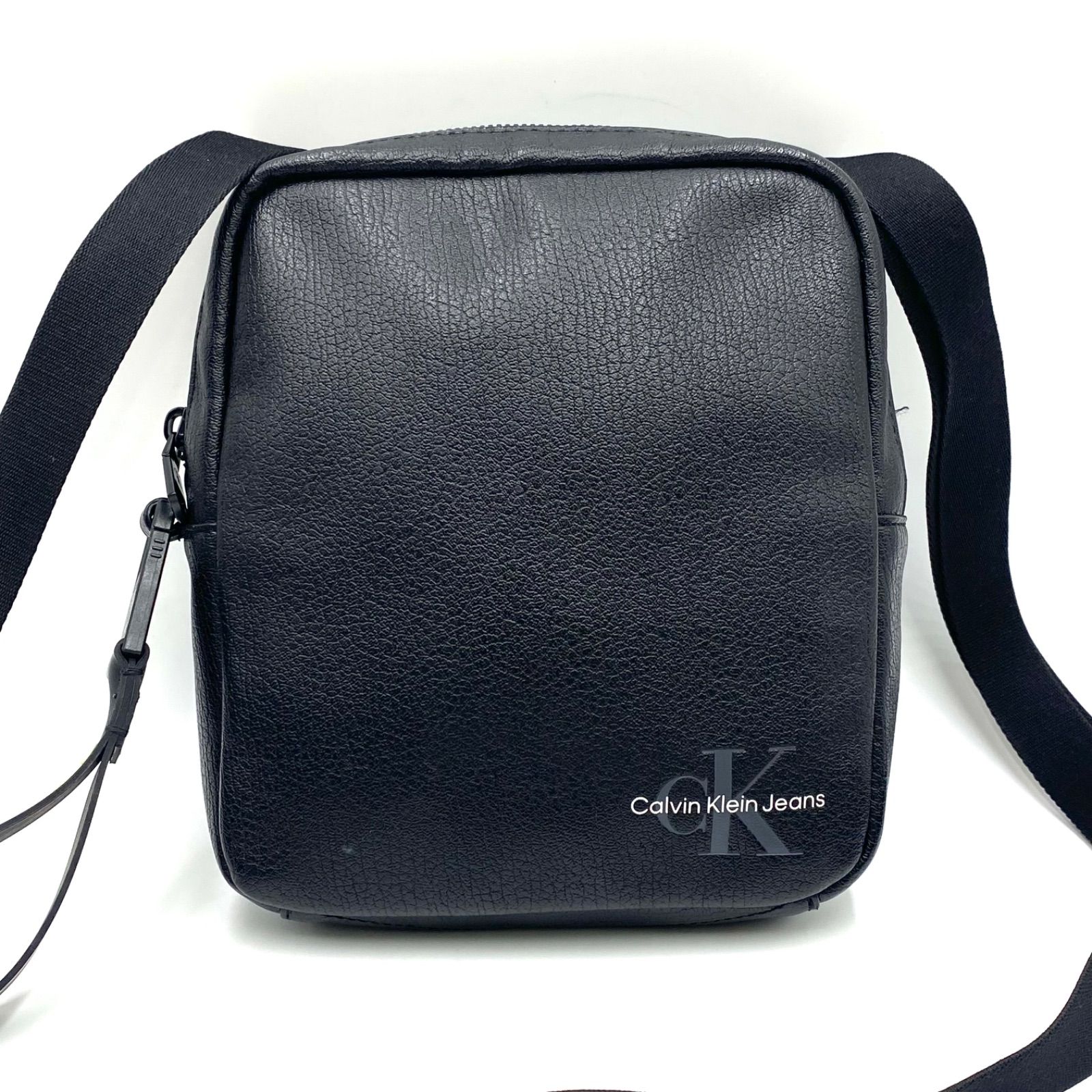 Calvin Klein カルバンクライン ジーンズ ショルダーバッグ クロス 