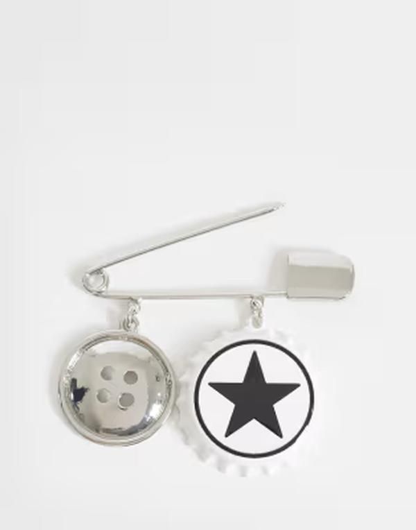 エイソス メンズ アクセサリー カフスボタン キャップ ASOS DESIGN button and bottle cap safety pin brooch SILVER シルバー
