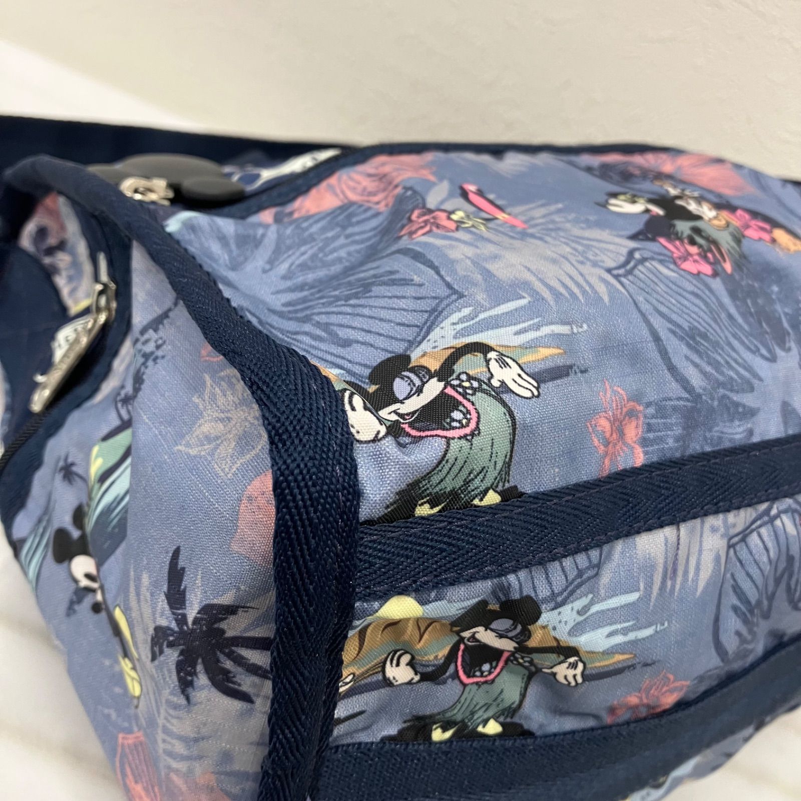 4205 LeSportsac レスポートサック DISNEY ディズニー コラボ