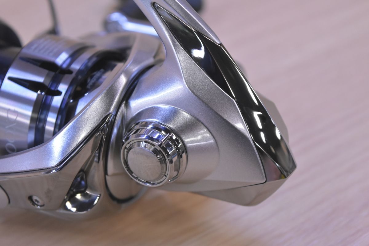 シマノ 19 ストラディック C3000XG SHIMANO STRADIC スピニングリール