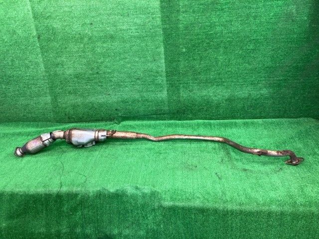 アクア NHP10 フロントエキゾーストパイプ・フロントパイプ S 17410-21C30 082 アクア NHP10 フロントエキゾーストパイプ・フロントパイプ S 17410