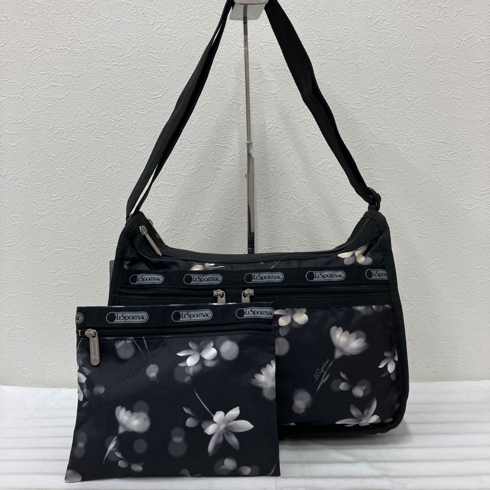 3946 LeSportsac レスポートサック デラックスエブリデイ ショルダー 