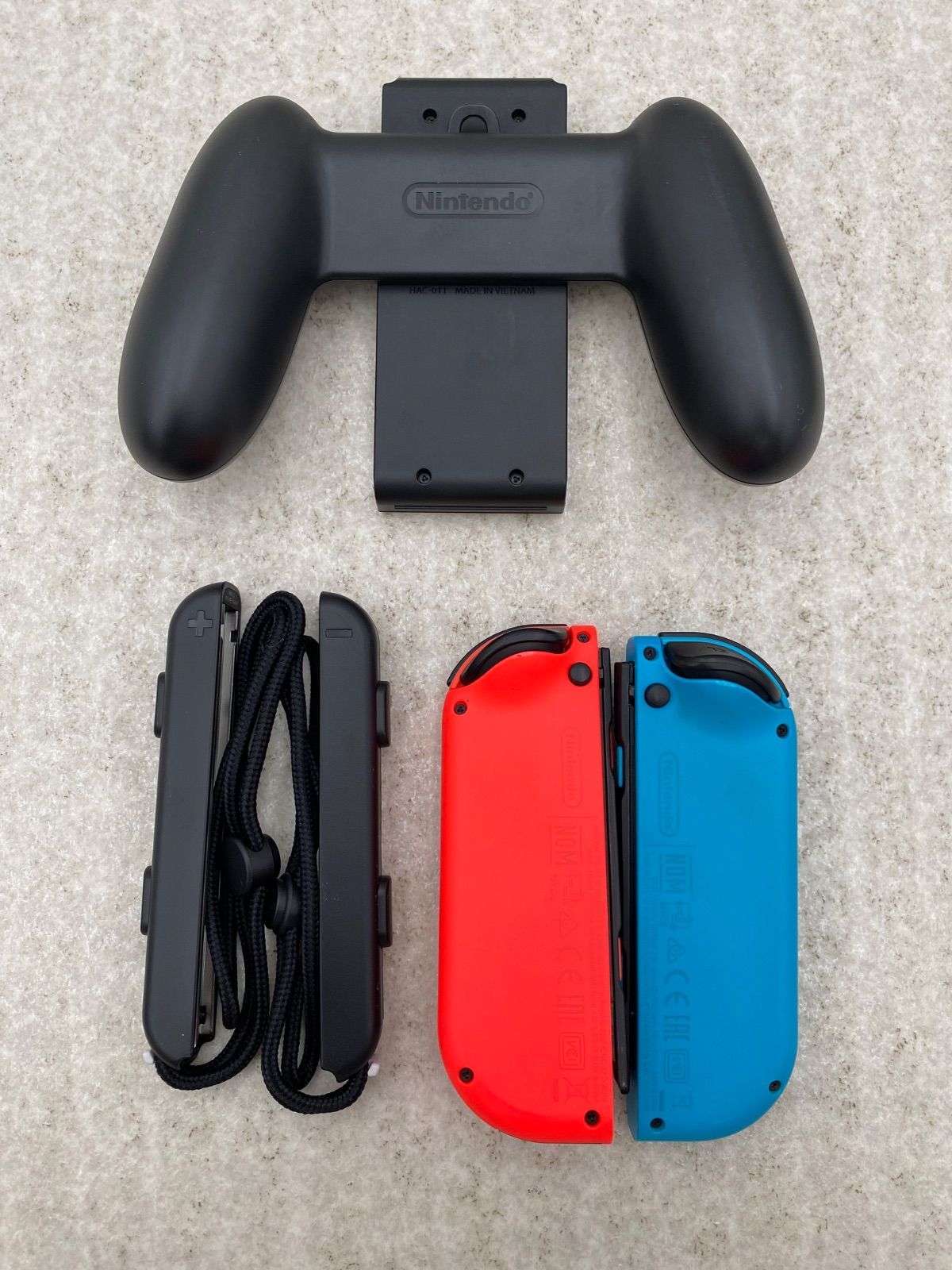 ◇Nintendo Switch Joy－Con（L） ネオンブルー／（R） ネオンレッド
