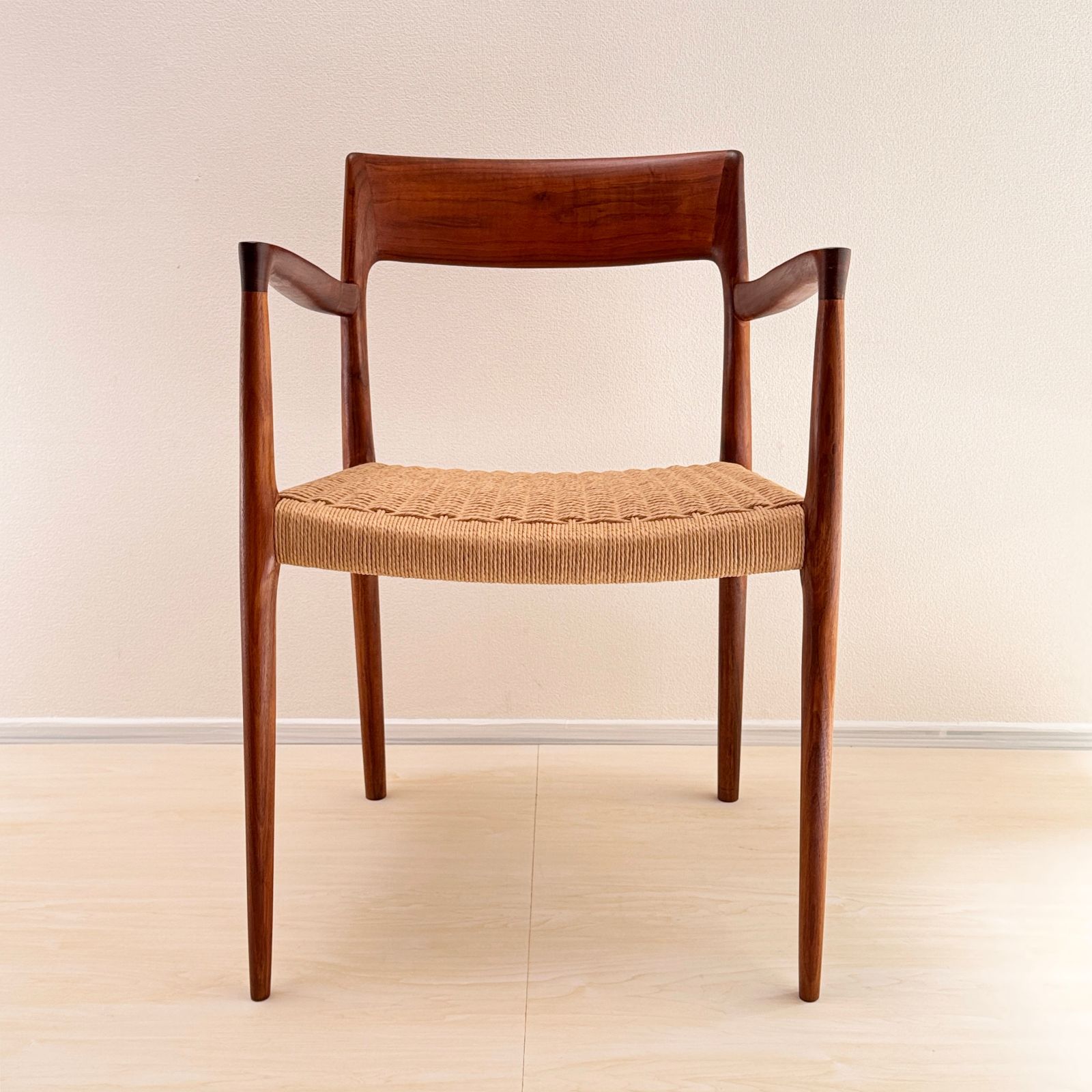 J.L. ⁄ Model Niels J.L.モラー Walnut, O. Møller, Mølller 57, | 0 