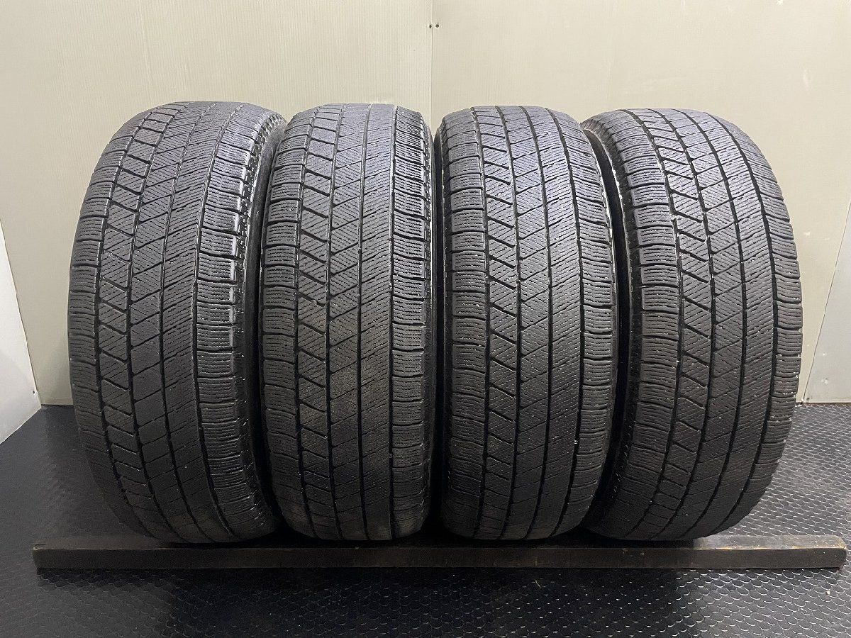 BS BRIDGESTONE BLIZZAK VRX3 225/60R17 17インチ スタッドレス 4本 22年製 バリ溝 アルファード ヴェルファイア レクサスLBX等　(KTO818)
