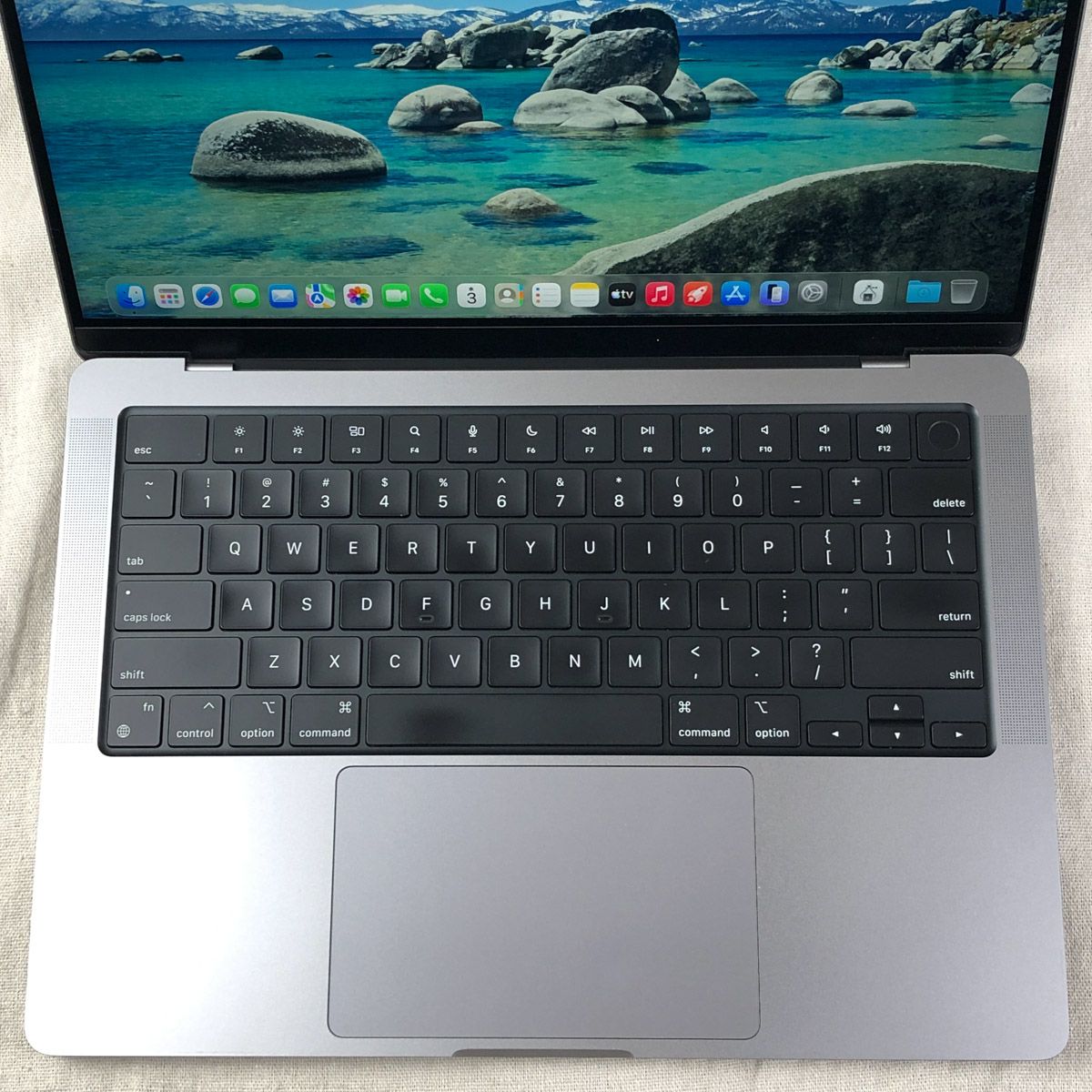 MacBook Pro 14