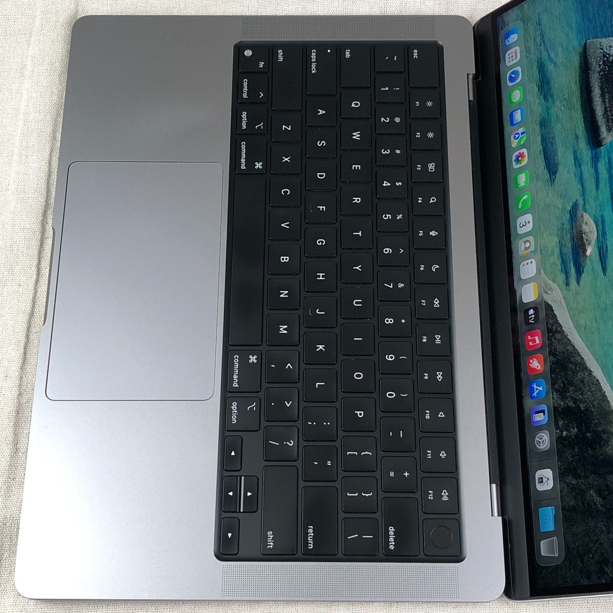 本体のみ】Apple MacBook Pro (14インチ 2021) 【M1 Pro・メモリ16GB