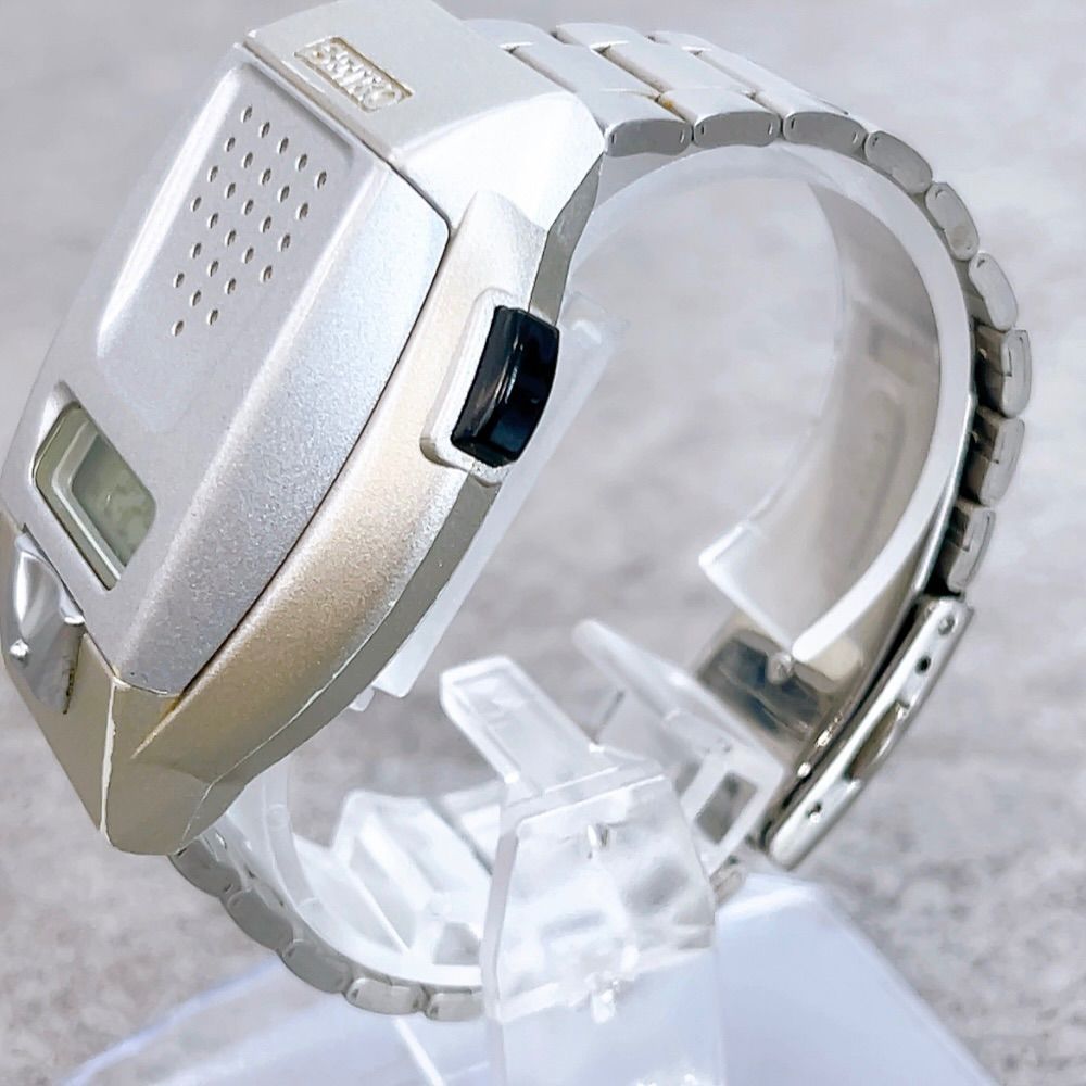 H-1563 SEIKO セイコー デジタル腕時計 SBJS001 A860-4001 シルバー