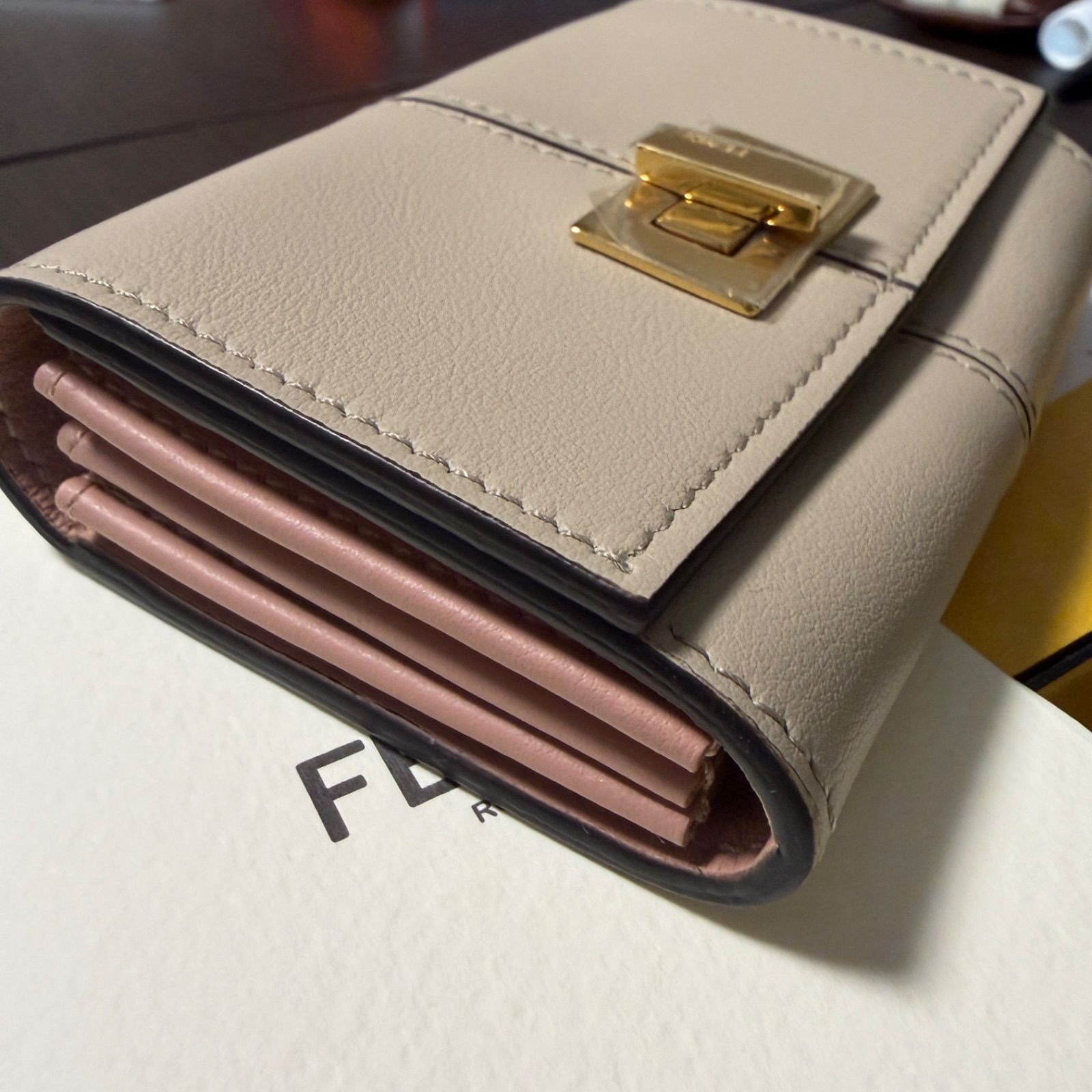 新品未使用】ピーカプー FENDI カードケース 名刺入れ - メルカリ