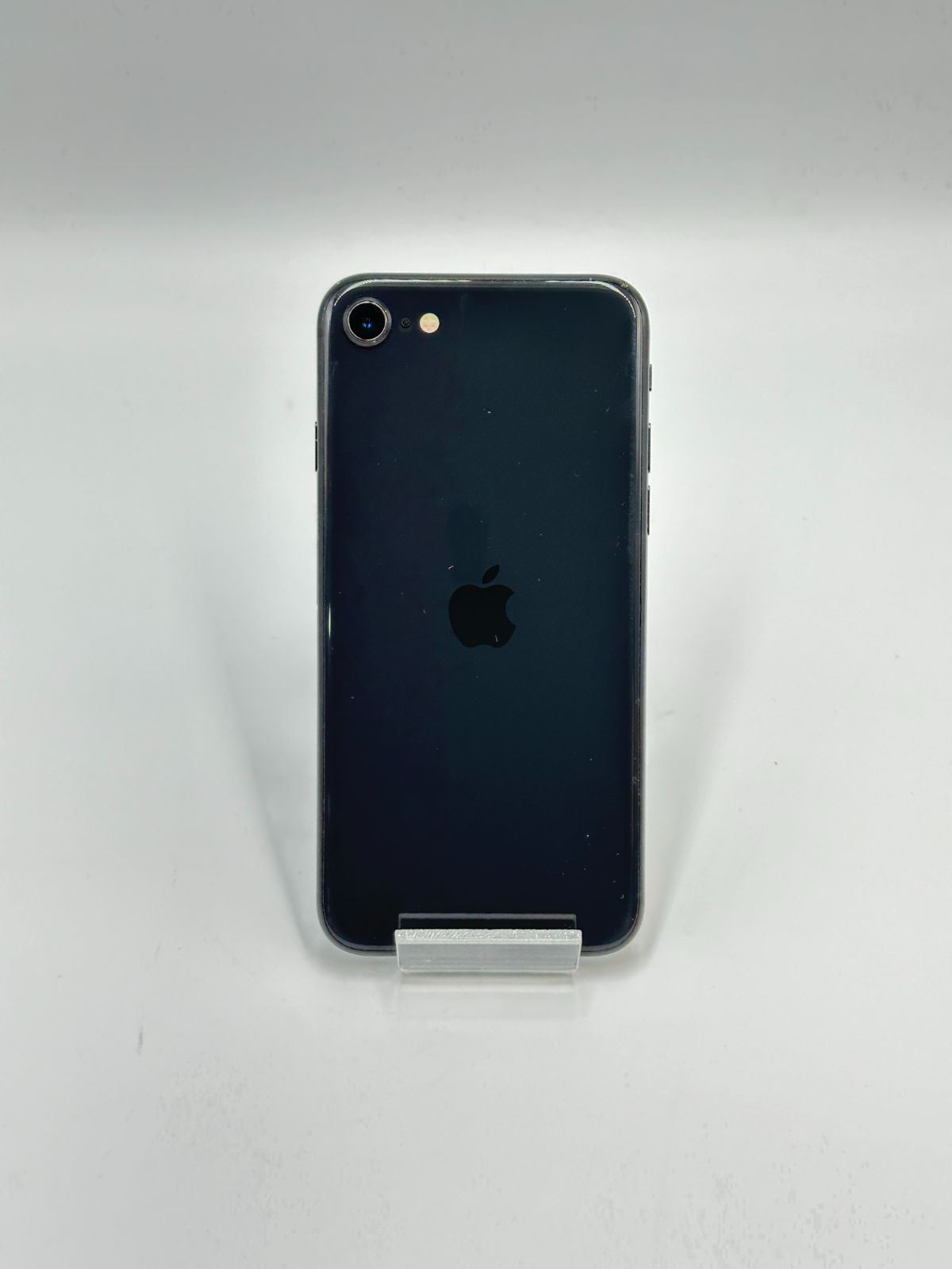 iPhoneSE(第2世代) 64GB ブラック - メルカリ