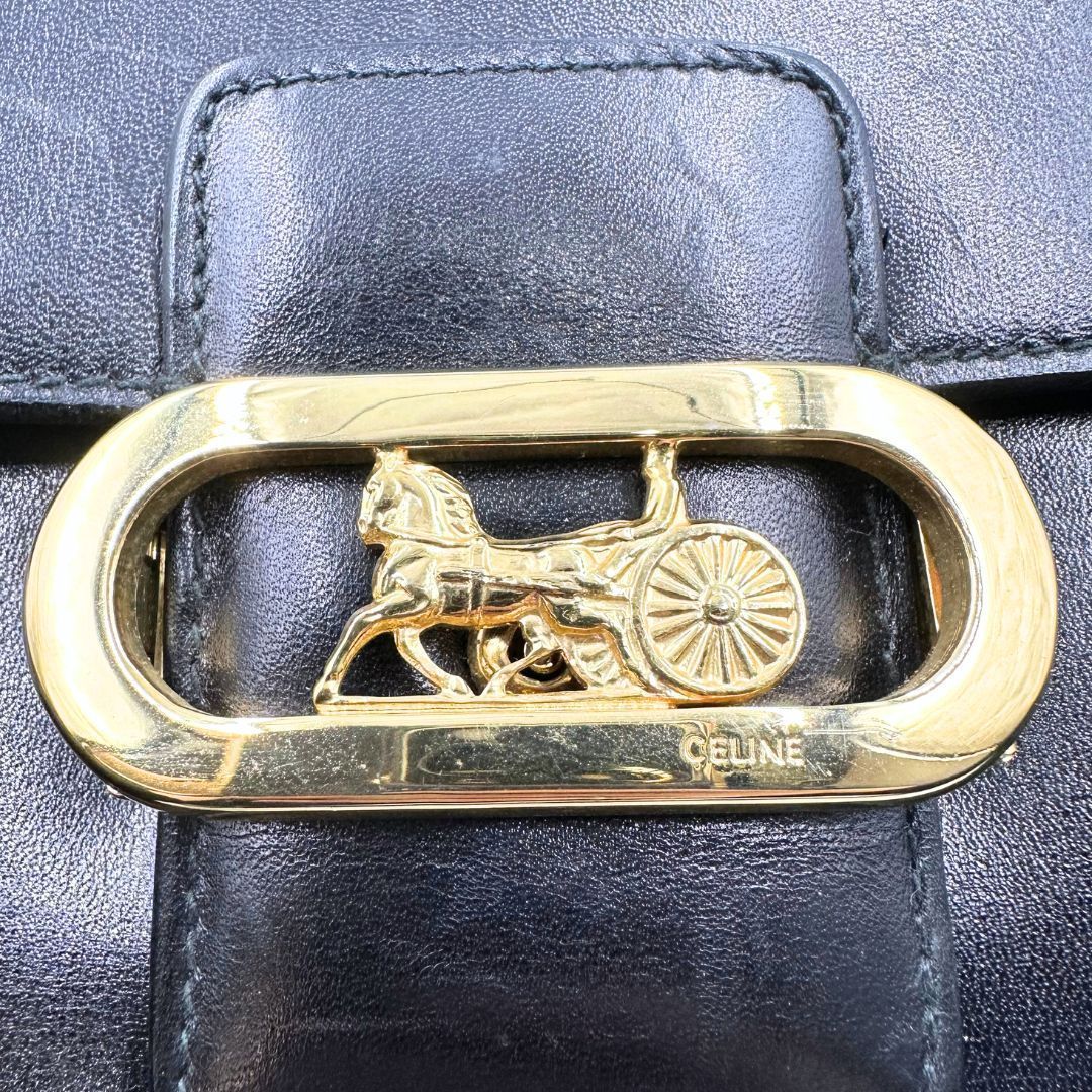 美品】CELINE 馬車金具 レザー ショルダーバッグ - メルカリ