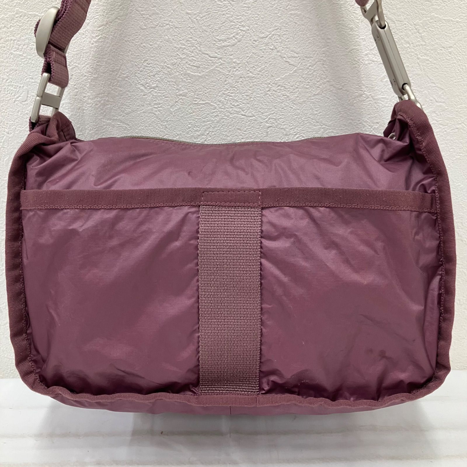 4034 LeSportsac レスポートサック ショルダーバッグ 斜めがけ 紐調節 