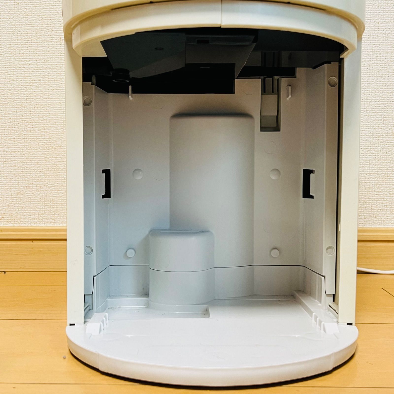 コロナ 衣類乾燥除湿器 CD-P6316 - メルカリ