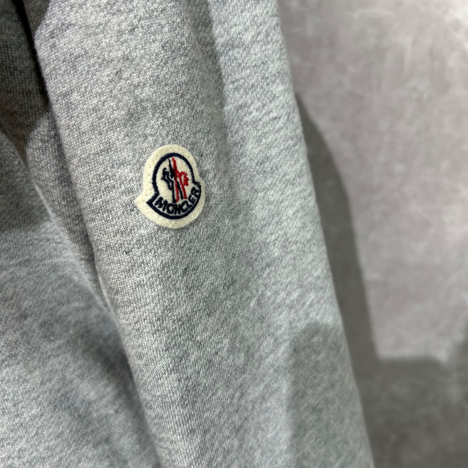 MONCLER モンクレール ジップアップパーカーグレーM - メルカリ