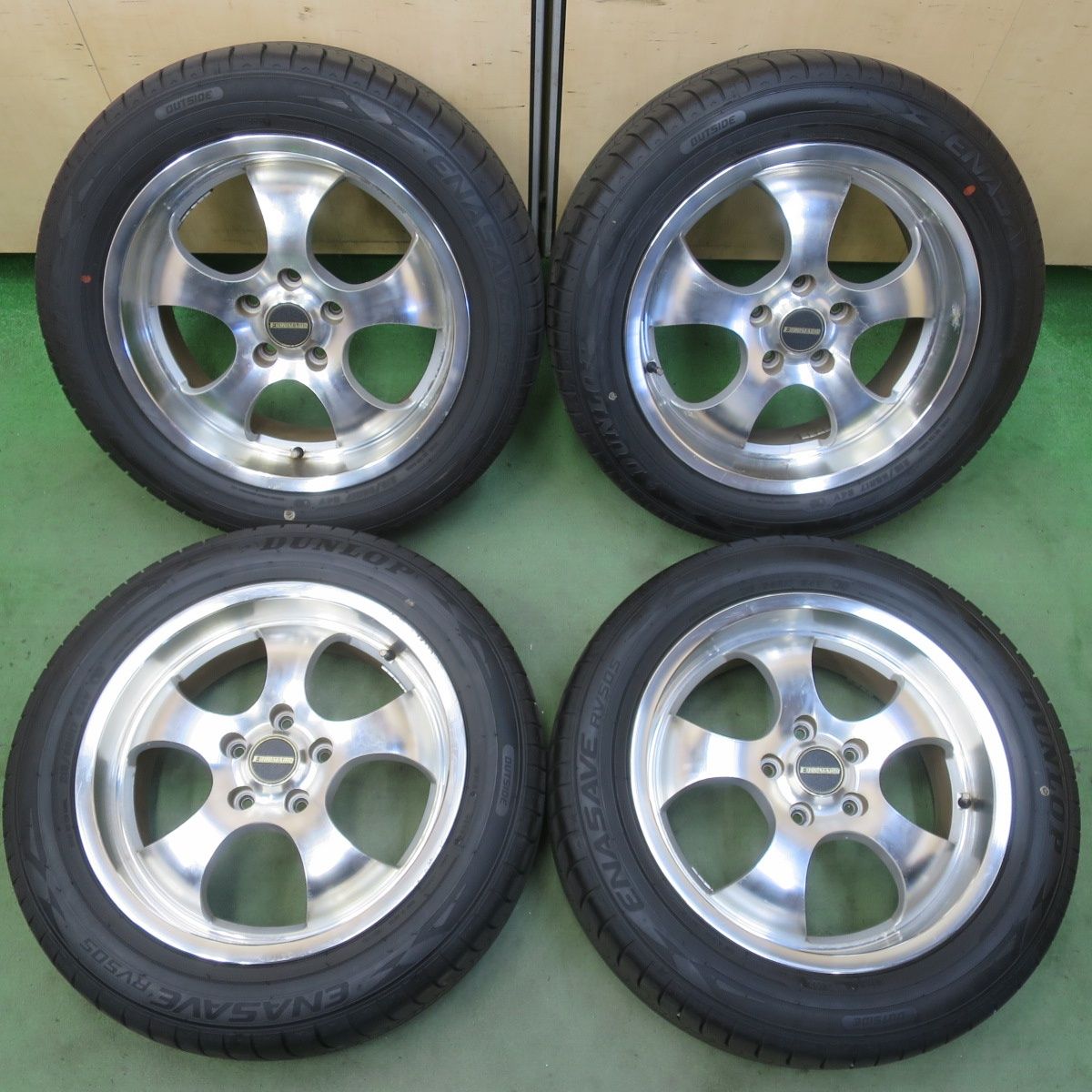 バリ溝！24年！9.5分215/55R17 ダンロップ エナセーブ RV505 EUROMAGIC 