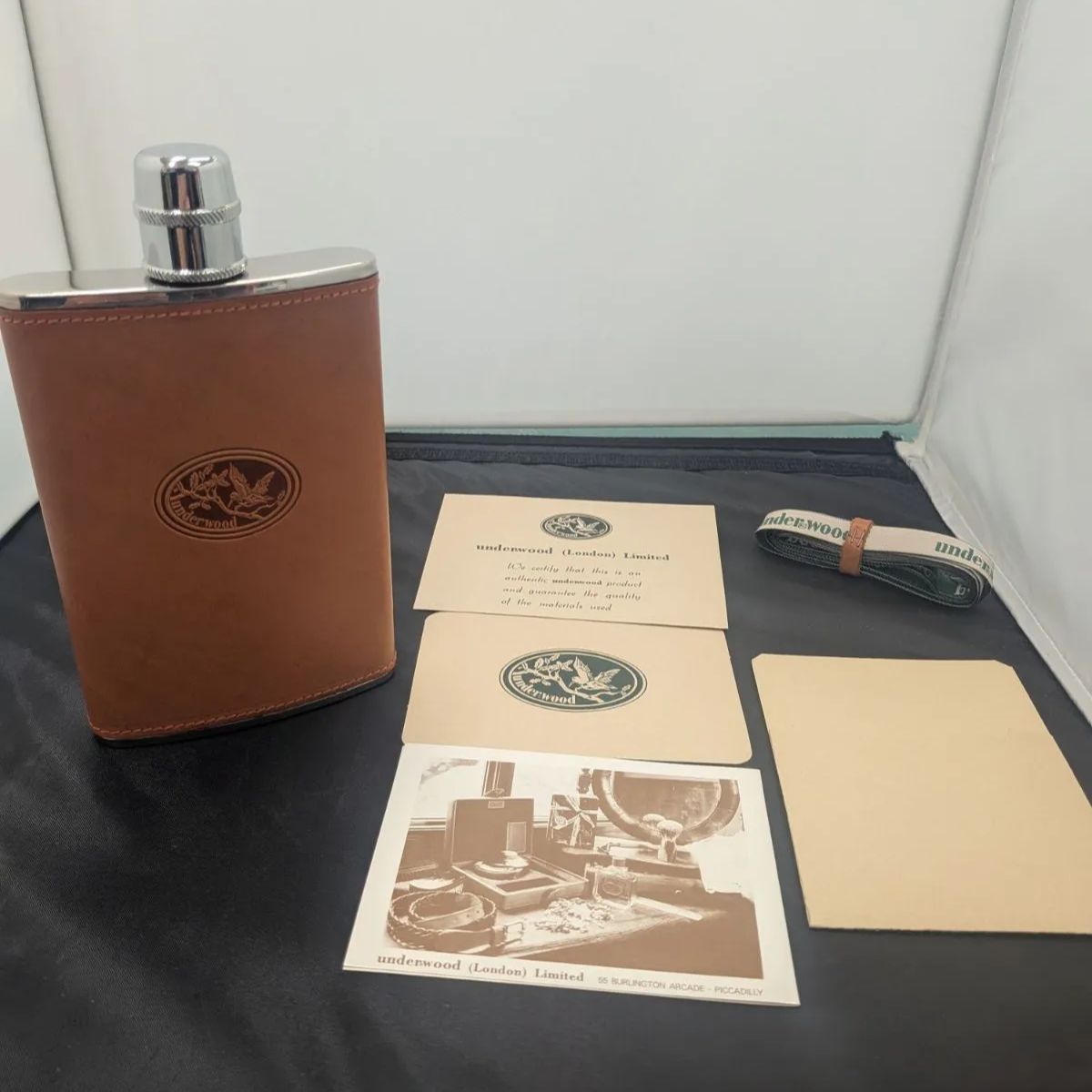 【未使用品】Underwood本革巻きヒップフラスコ（スキットル）平塚店1-E