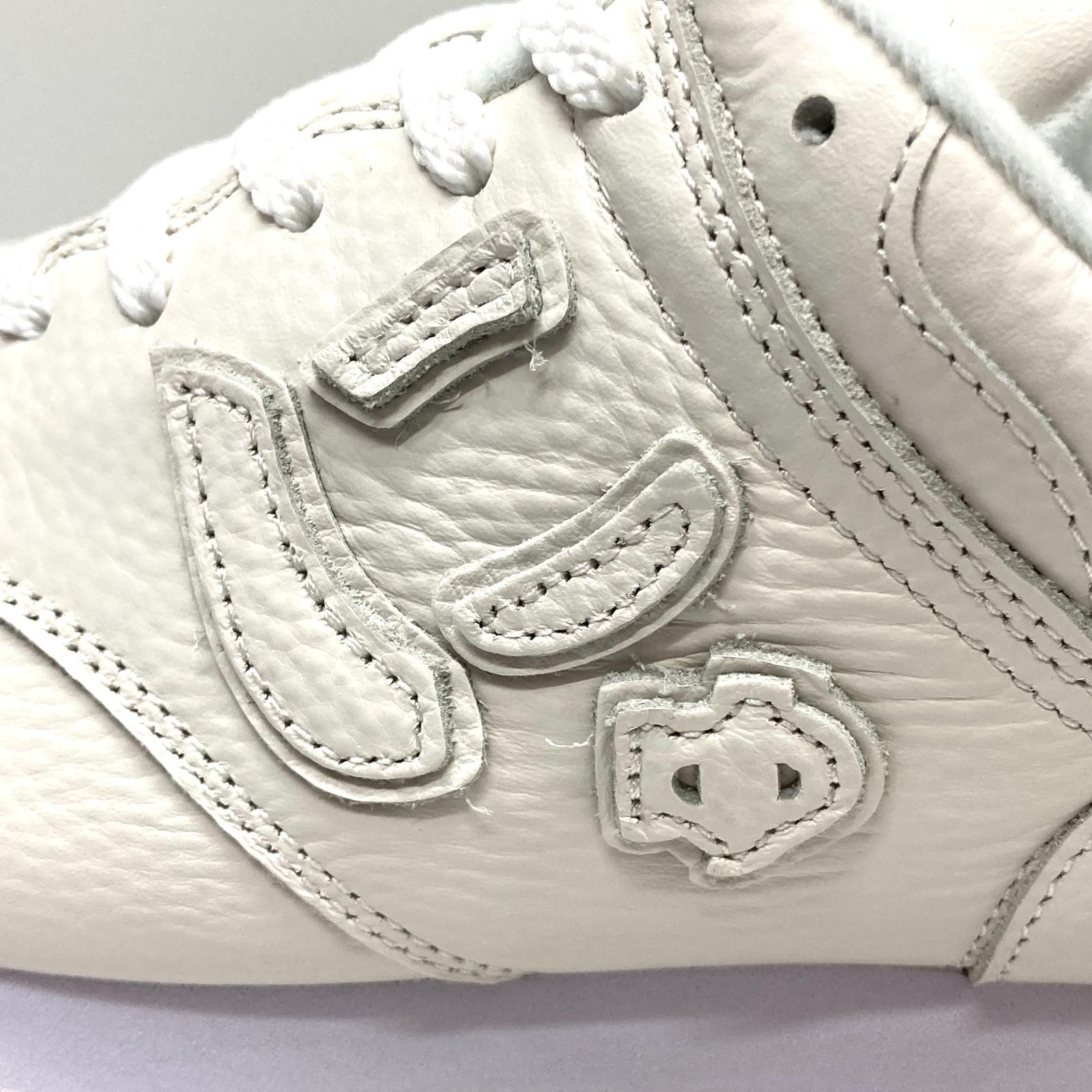 未使用品】SANGACIO にゅ～ず『PURE WHITE』BRANDALISED 本革
