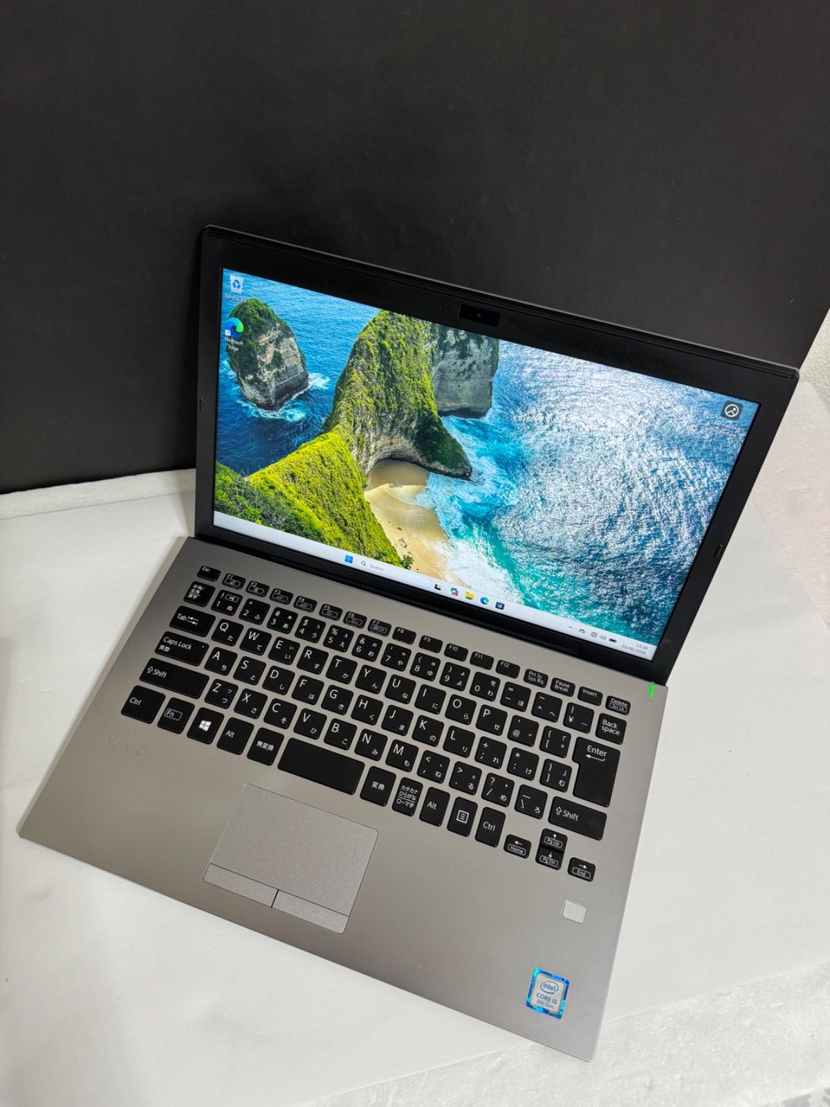 良品】VAIO VJPG11C11N I5－8世代 /8GB/128 GB/ 13.3 インチ FULL HD