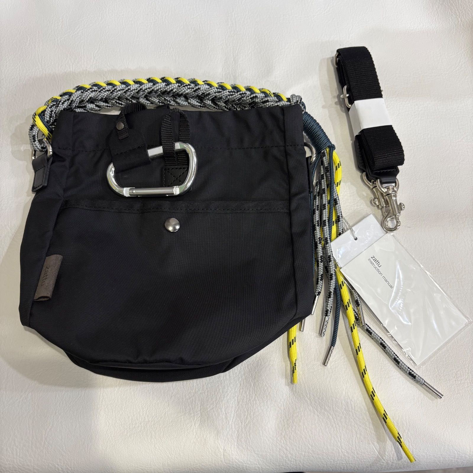 zattu ザッツ　2way ショルダーバッグ 巾着型 LUGUN美品 zattu ザッツ LUGUN ルグン 巾着 ナイロン 2WAYバッグ 黒 野方店