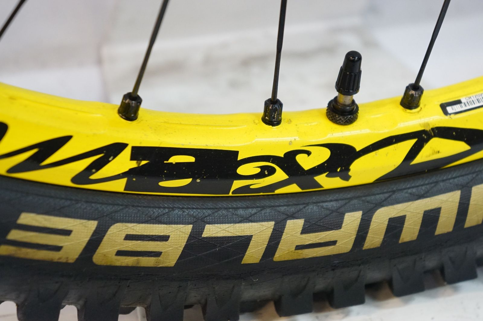 MAVIC 「マビック」 DEEMAX ULTIMATE 26インチ シマノ8/9速 ホイール
