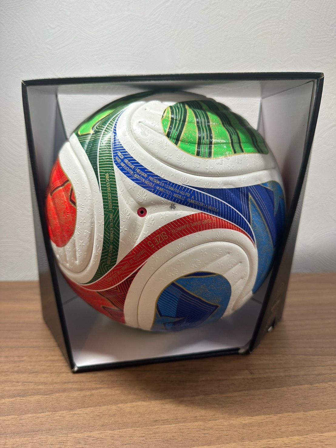 新品未使用・箱に若干の破れ有り】アディダス 2026 W杯公式試合球 5号