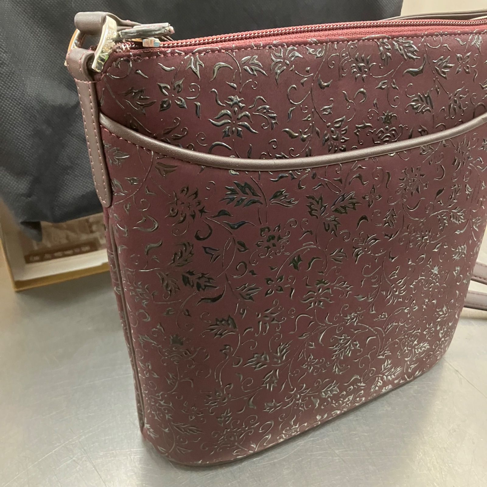 未使用 印傳屋 ショルダーバッグ ボルドー インデンヤ INDENYA ワイン 
