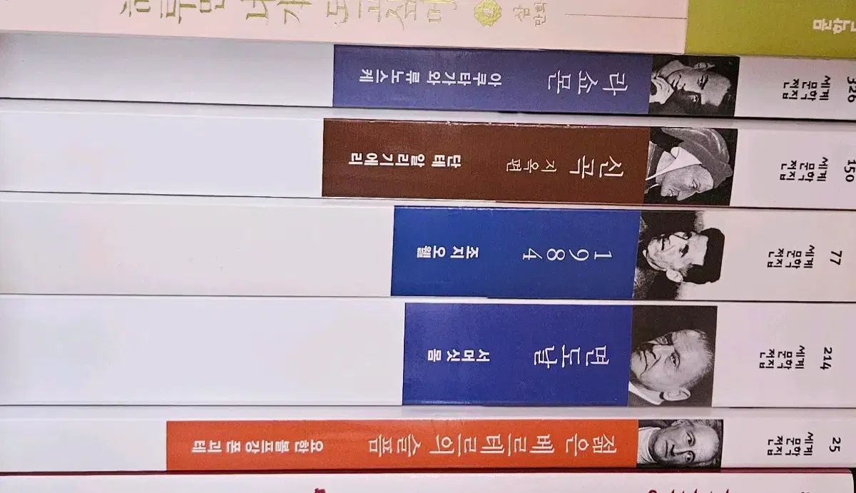 世界文学全集 - メルカリ 集英社 1～88巻まとめ売り 本巻2冊欠64冊＋ 