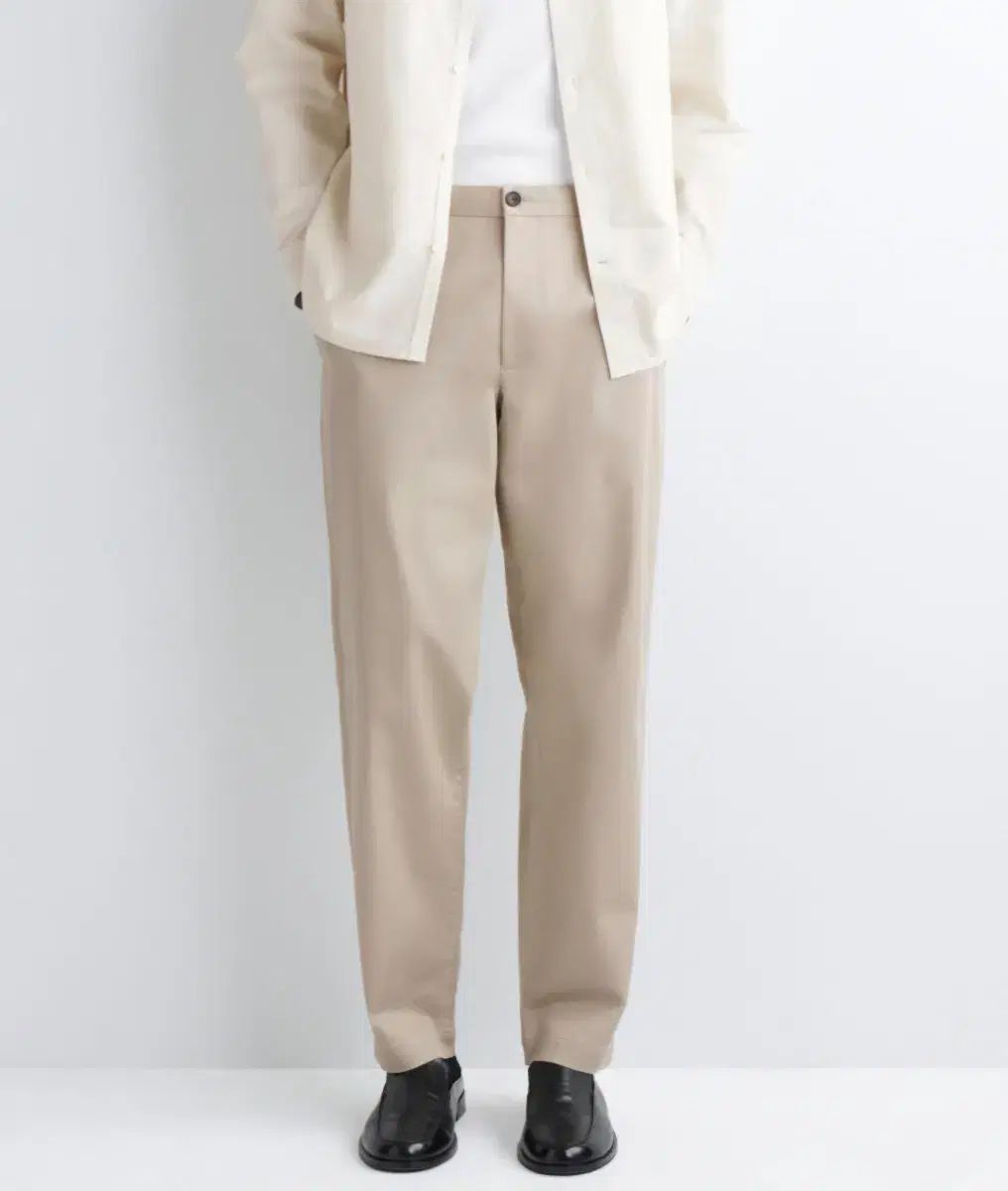 48 COS ベージュ チノ スラックス COTTON CHINOS WIDE-LEG ⁄ 楽天