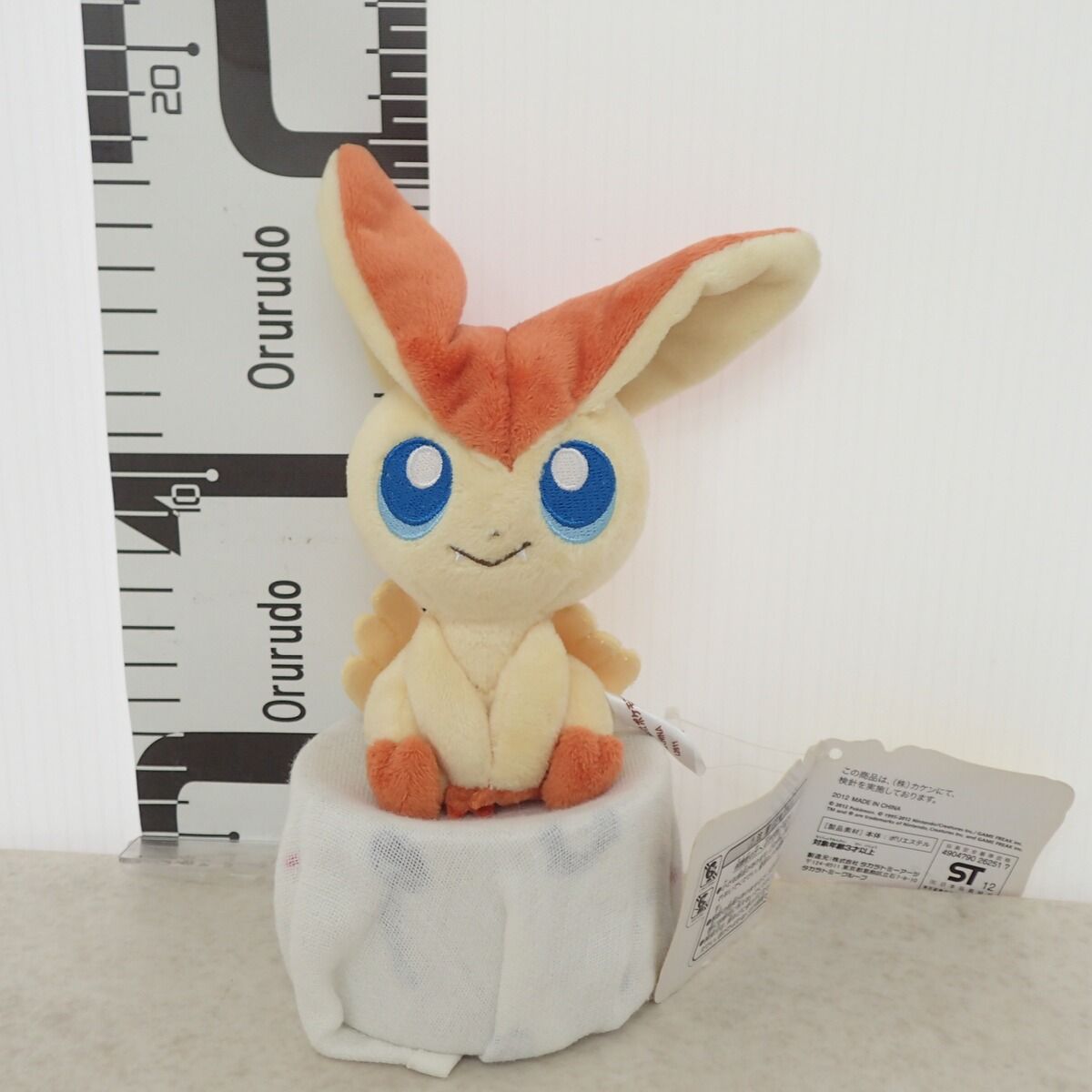 ポケモンセンター ぬいぐるみ ポケモンキャンバス ビクティニ 紙タグ