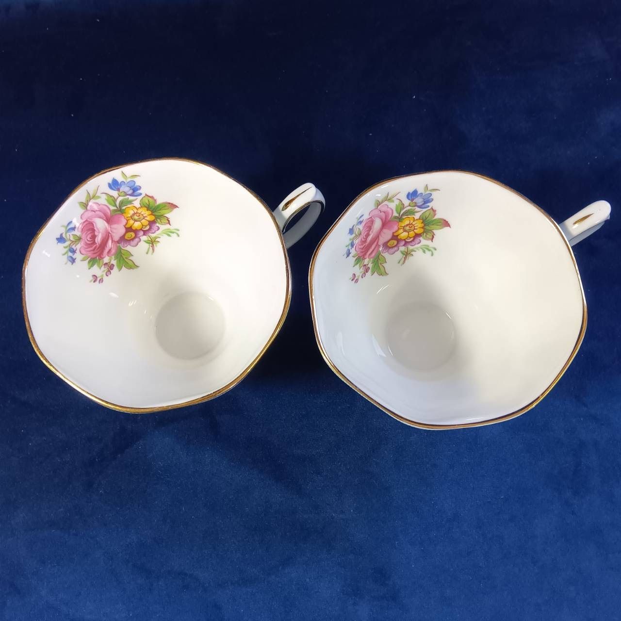 ロイヤルアルバート Royal Albert エンチャントメント 2客 カップ