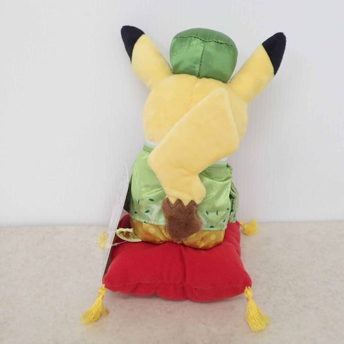 ポケモンセンター ぬいぐるみ はんなりお茶会ごっこ ピカチュウ オス