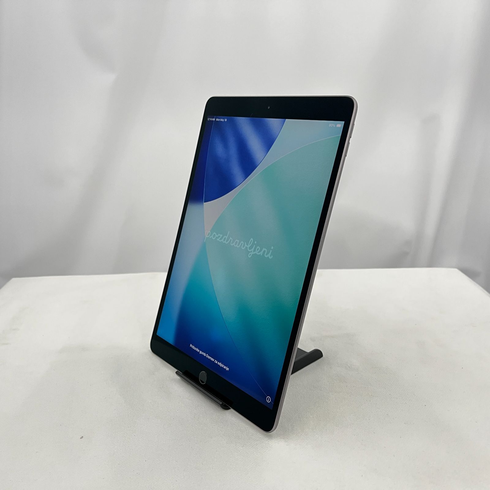ジャンク iPad Air 3世代 64GB MUUJ2J/A - メルカリ