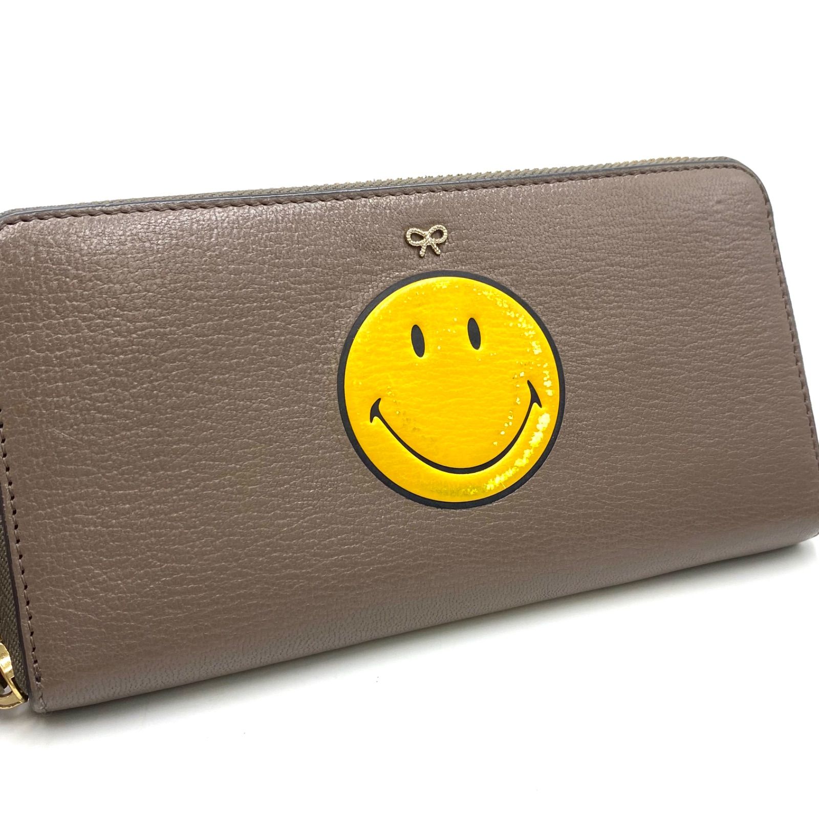 ANYA HINDMARCH アニヤハインドマーチ ニコちゃんマーク レザー 