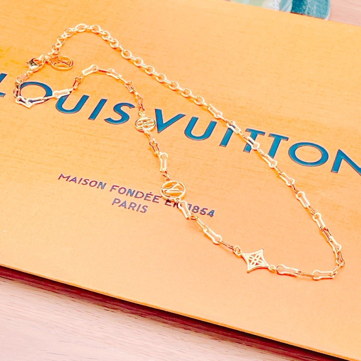 ◇ルイヴィトン◇新品仕上済 LOUIS VUITTON M69622 コリエ