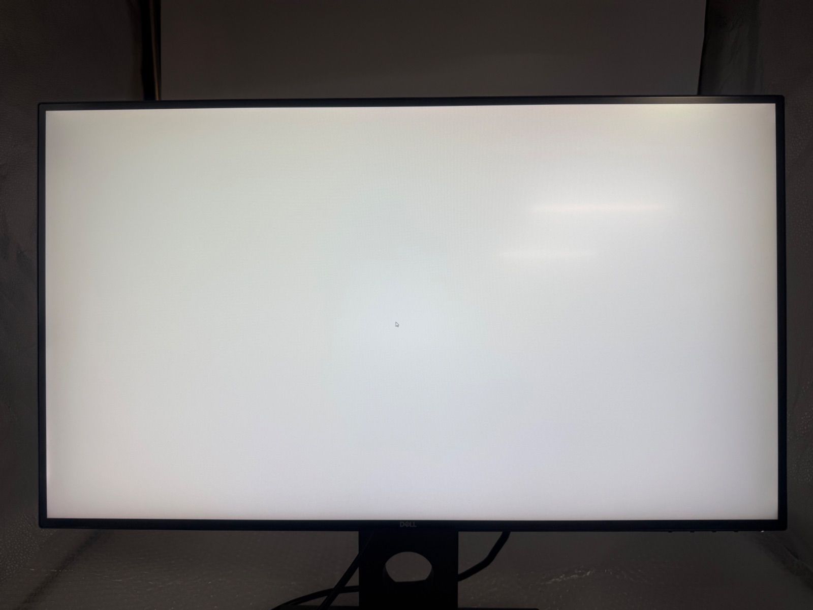 Dell U2718Q 4Kモニター 27インチ 中古 - メルカリ