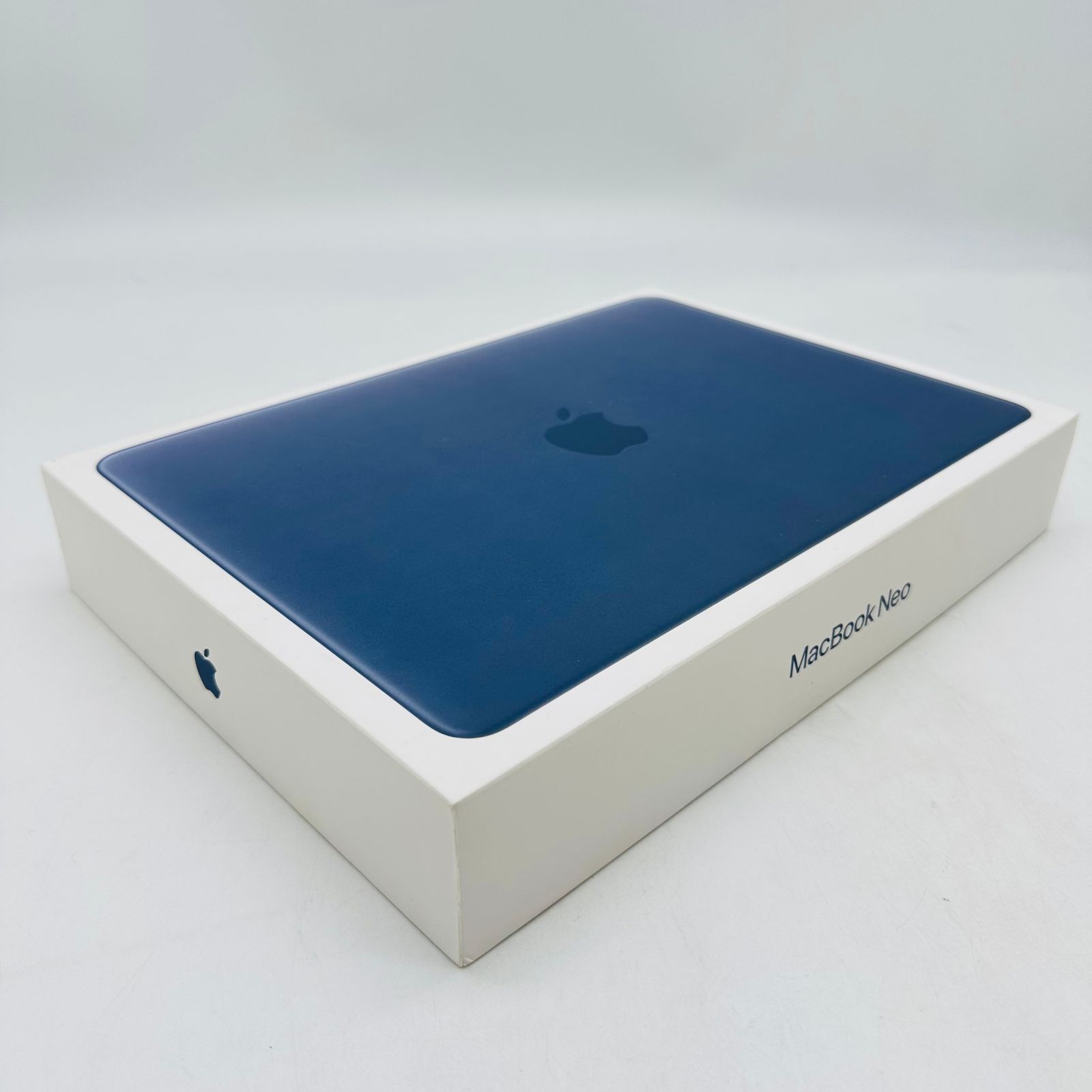 MacBook Neo 13