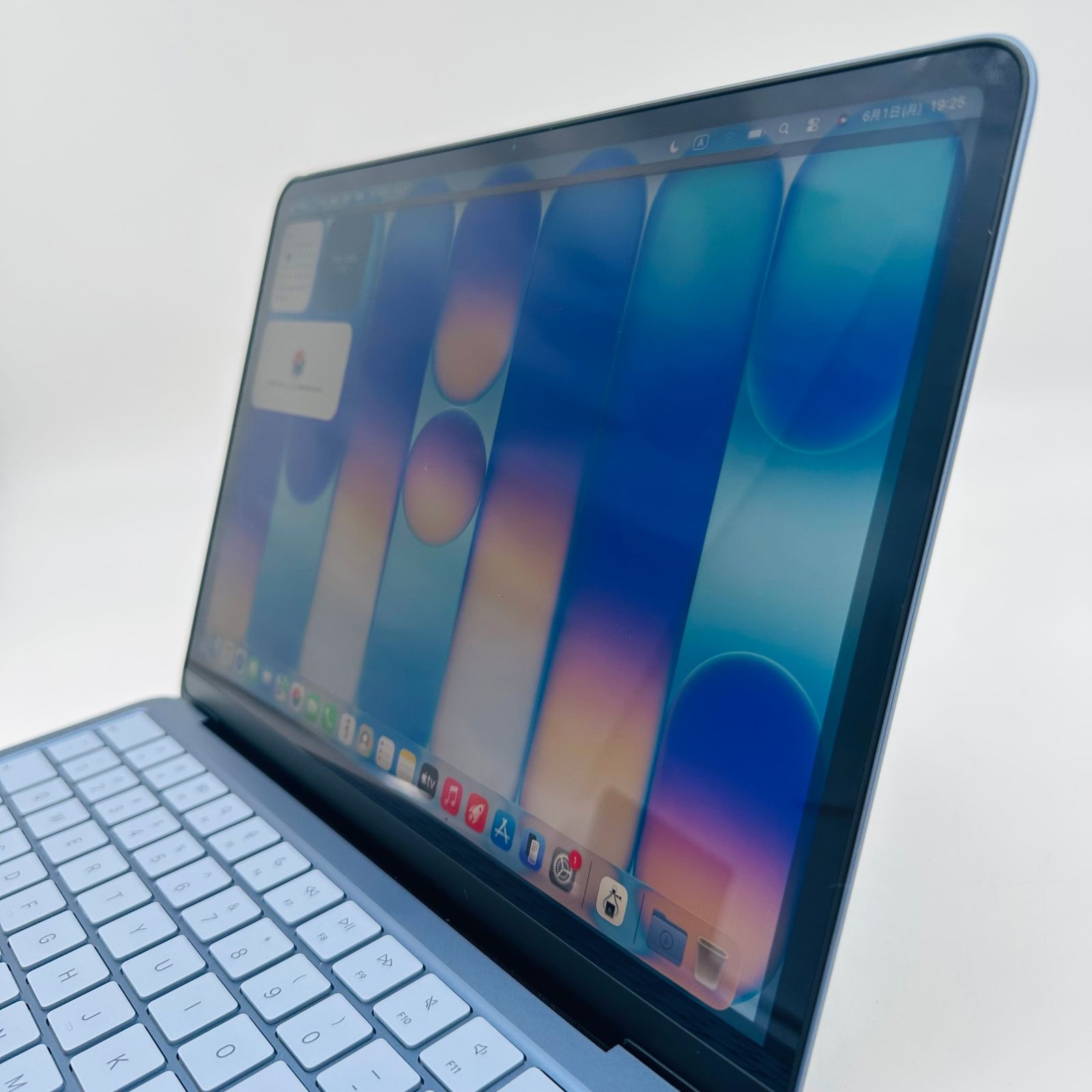 MacBook Neo 13